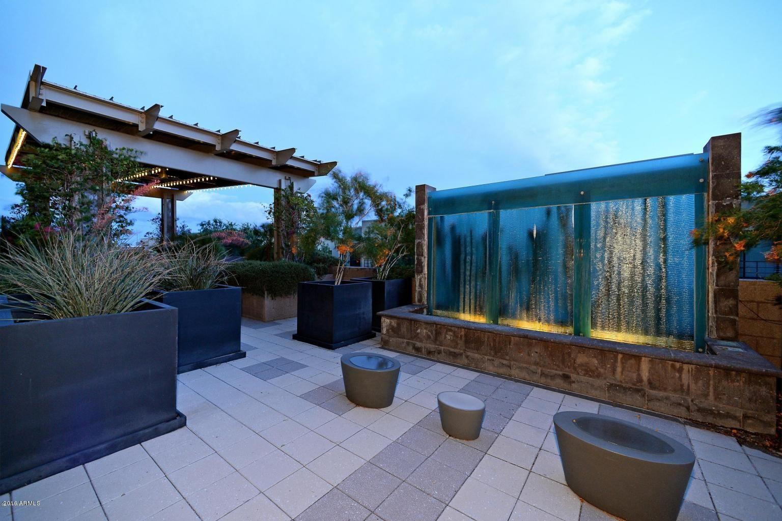 PLAZA LOFTS - Residential