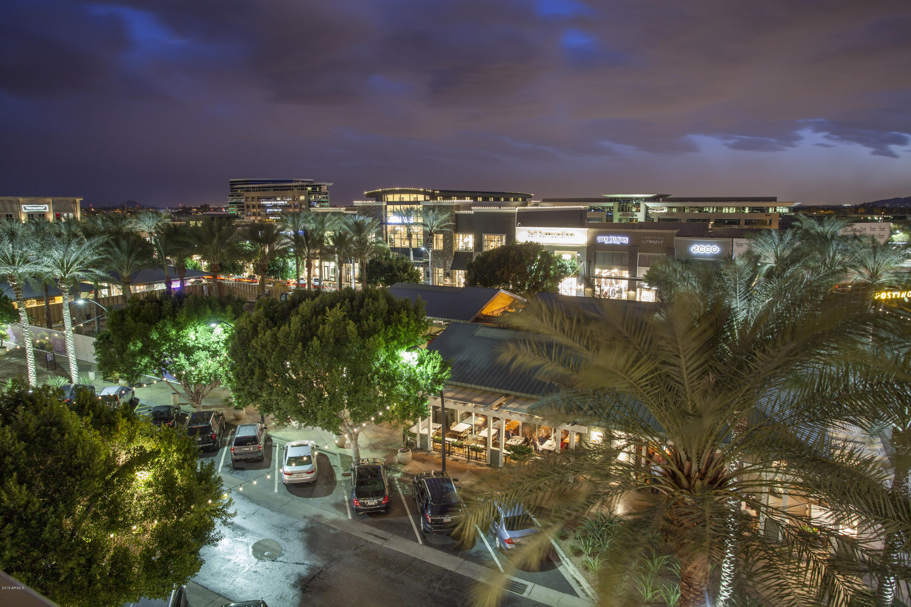 PLAZA LOFTS - Residential