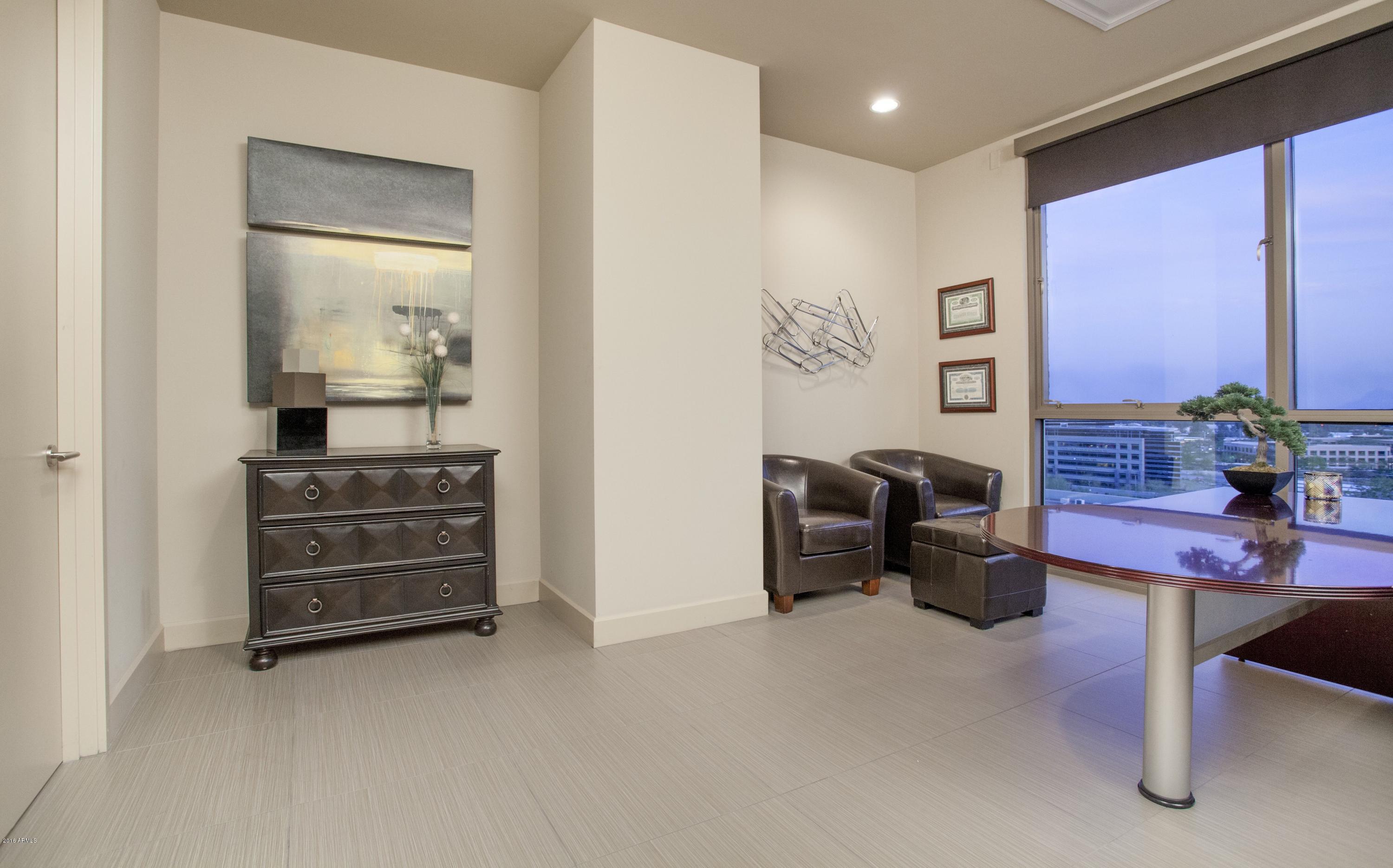 PLAZA LOFTS - Residential