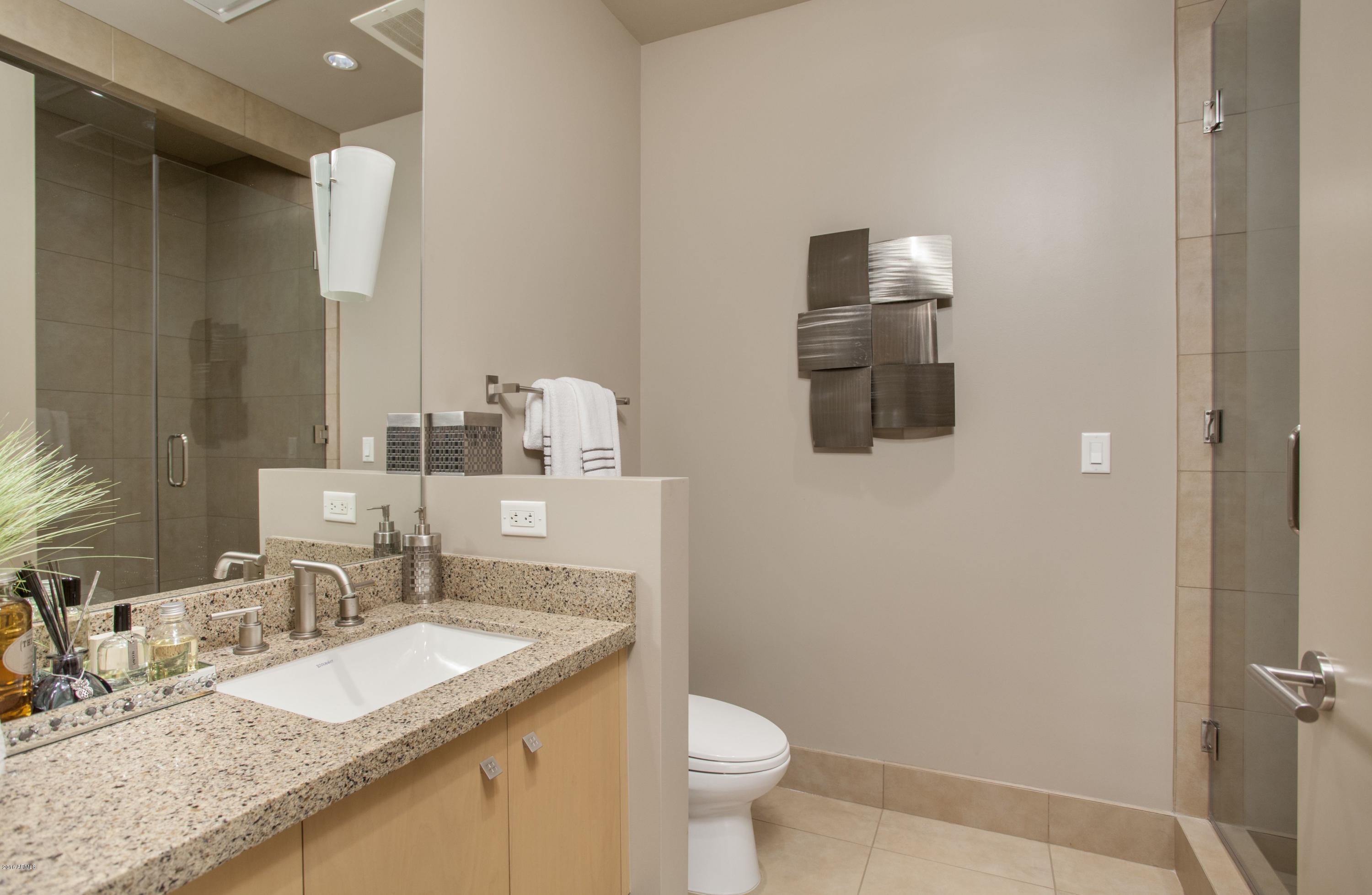 PLAZA LOFTS - Residential
