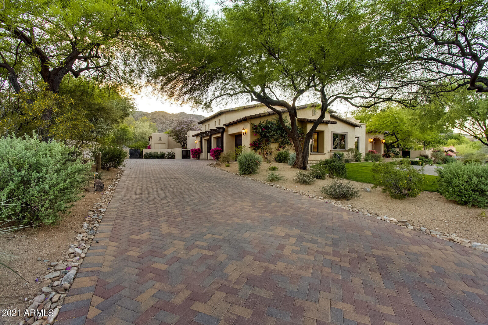 DESERT JEWEL ESTATES GUARD GATE - Residential