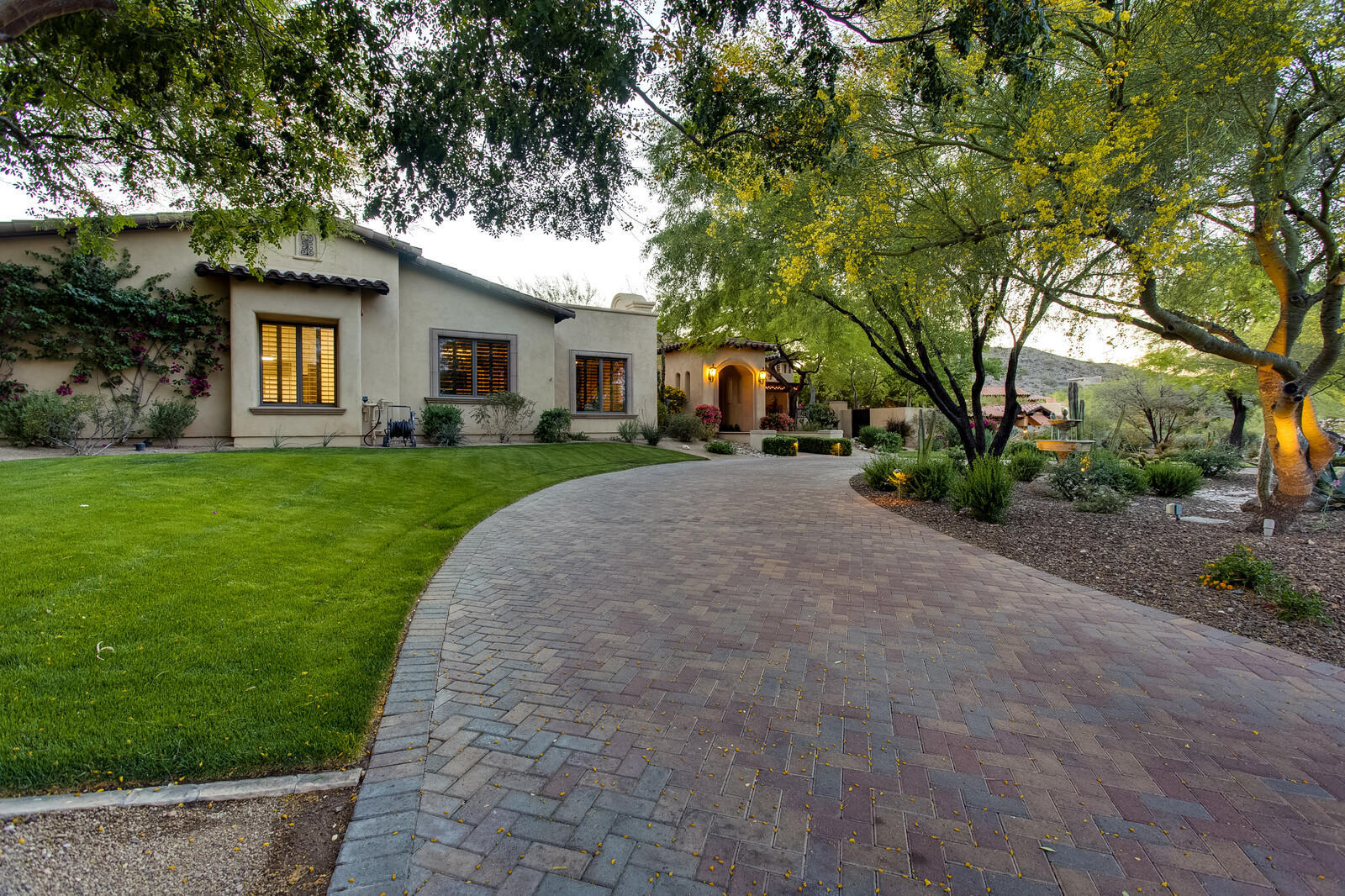 DESERT JEWEL ESTATES GUARD GATE - Residential