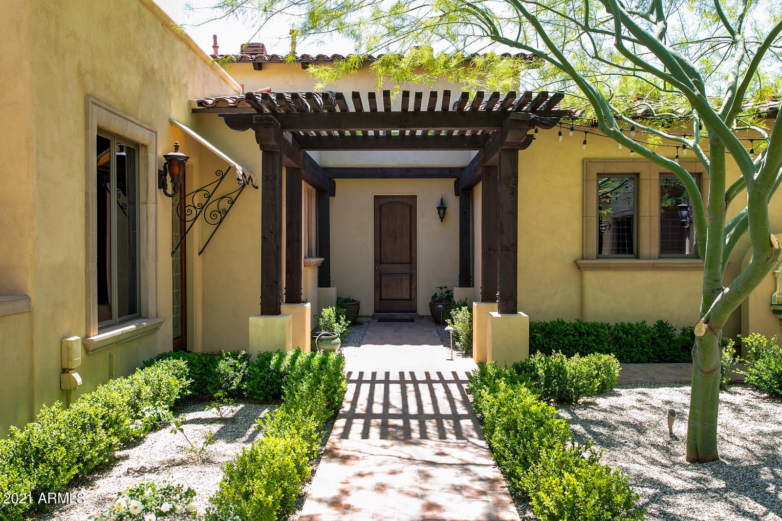 DESERT JEWEL ESTATES GUARD GATE - Residential
