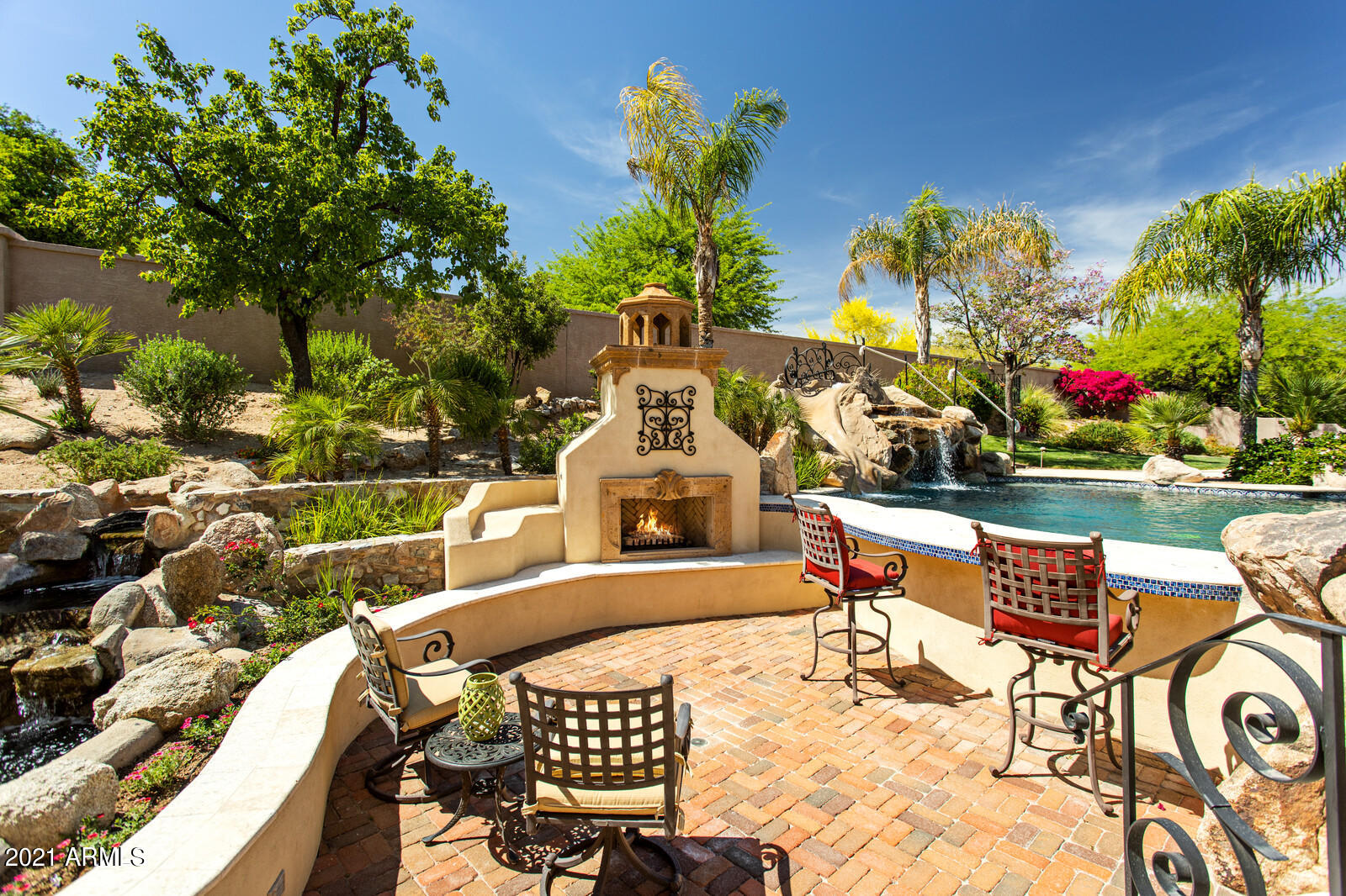 DESERT JEWEL ESTATES GUARD GATE - Residential