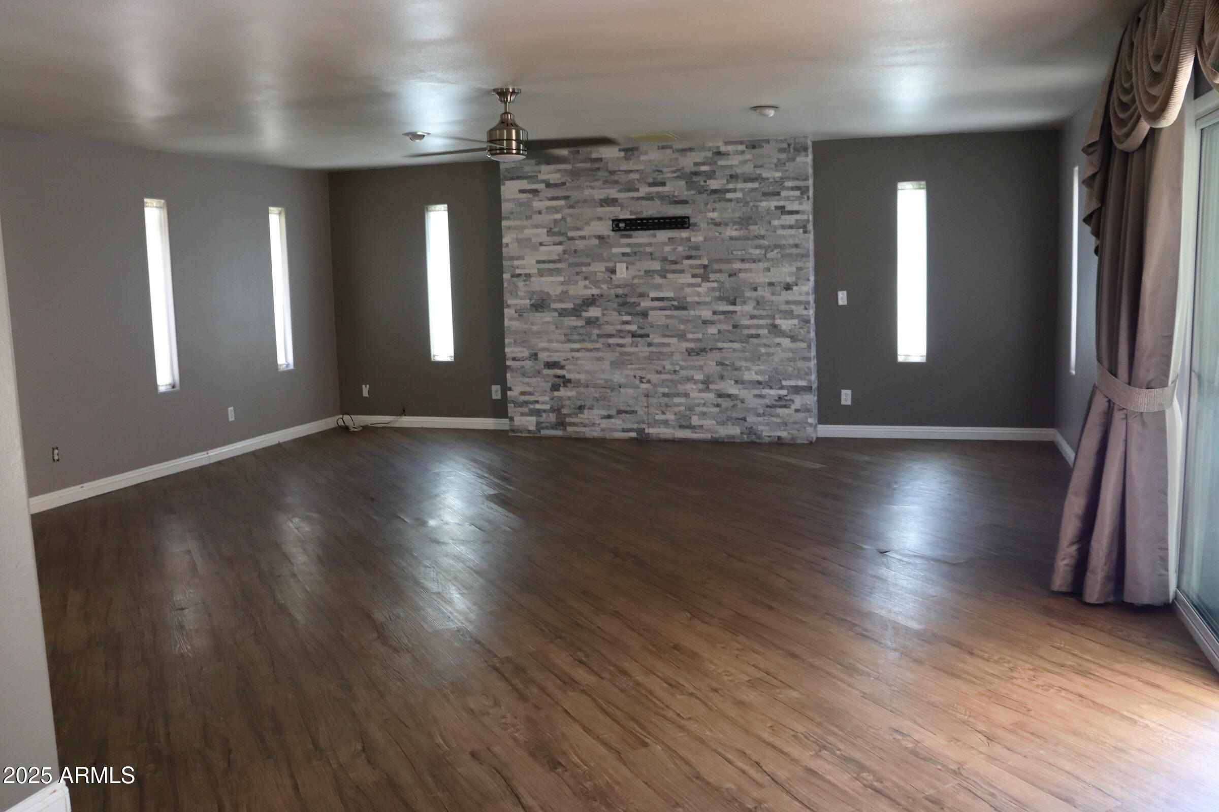LAVEEN ESTATES - Residential
