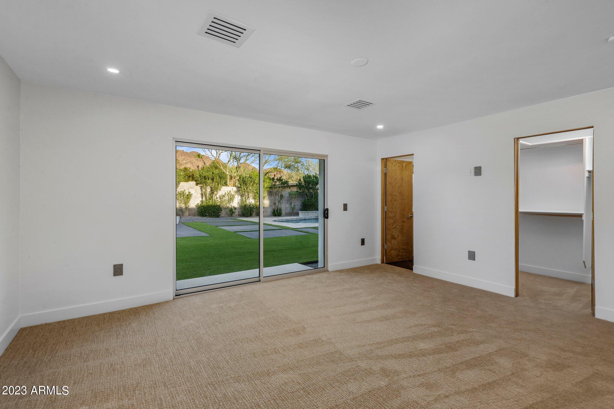 MARION ESTATES REPLATTED 1 LOTS 1-72, TR A - Residential