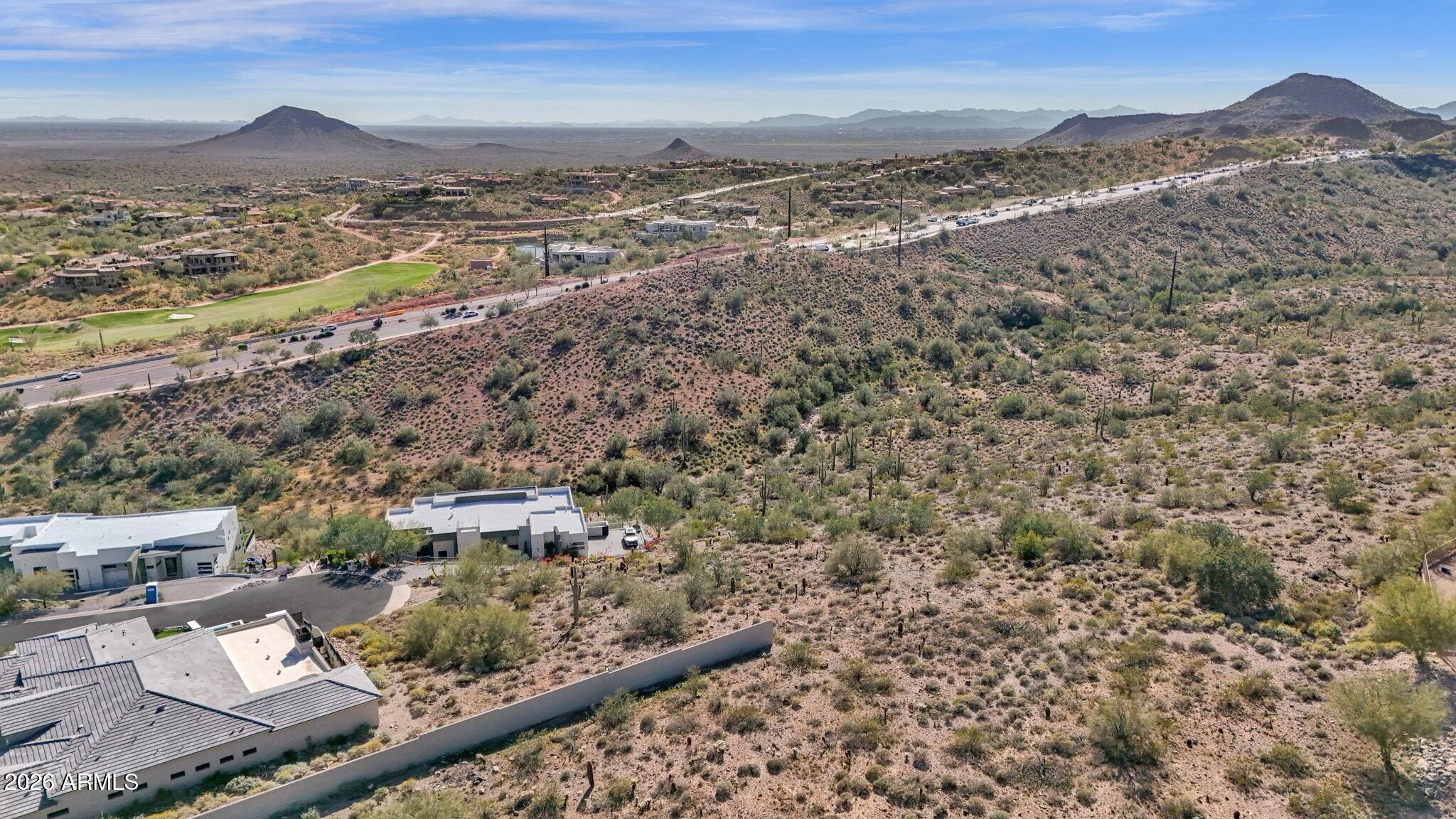 PALATIAL ESTATES - Land