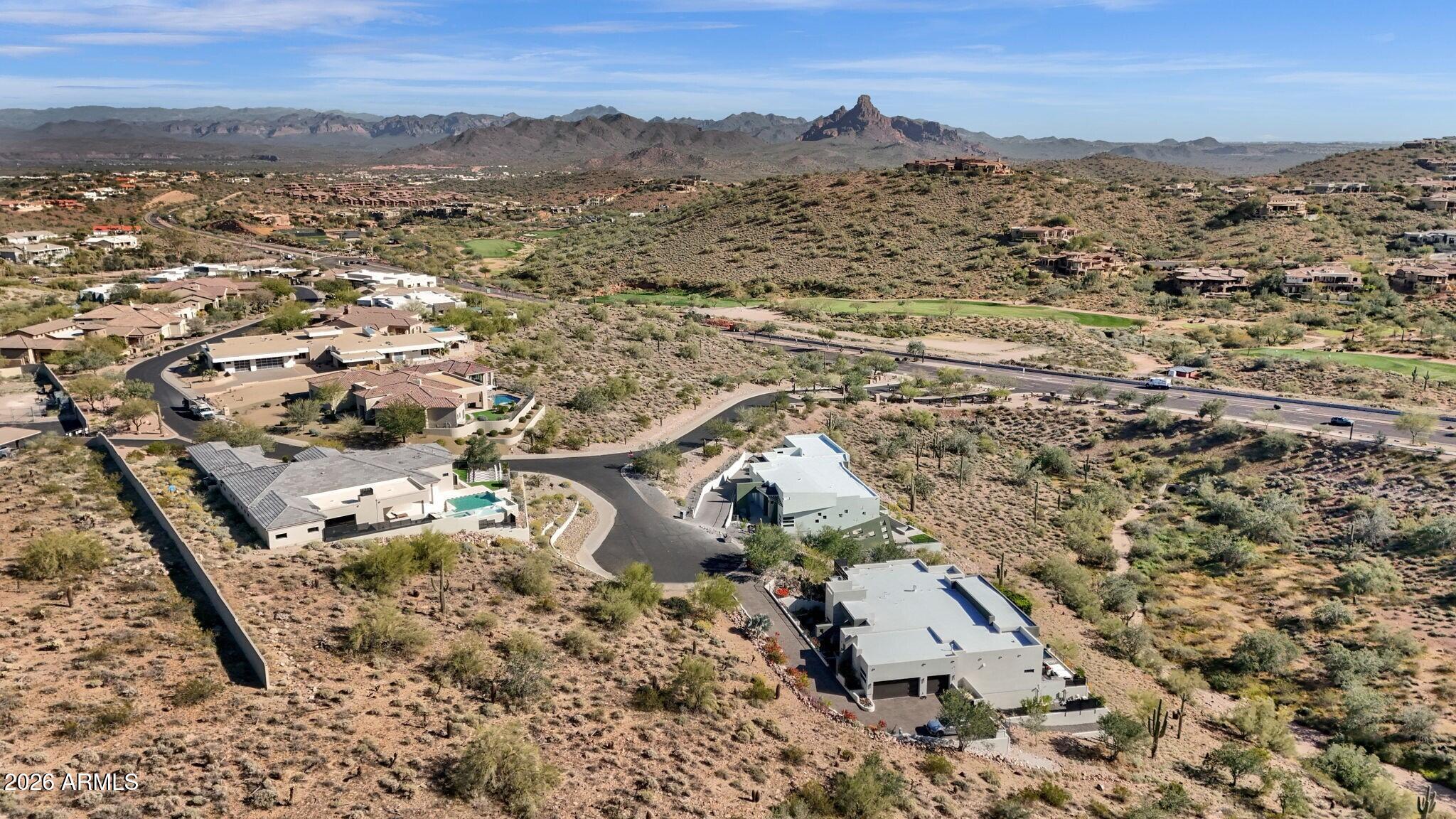 PALATIAL ESTATES - Land