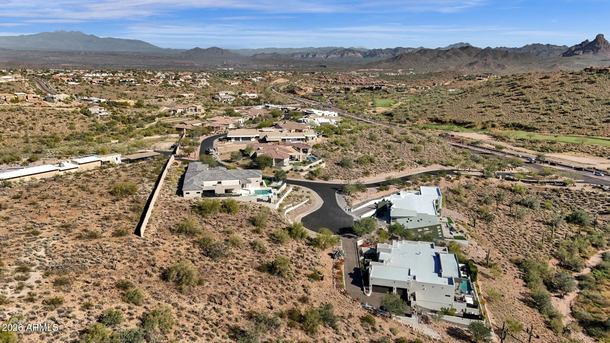 PALATIAL ESTATES - Land