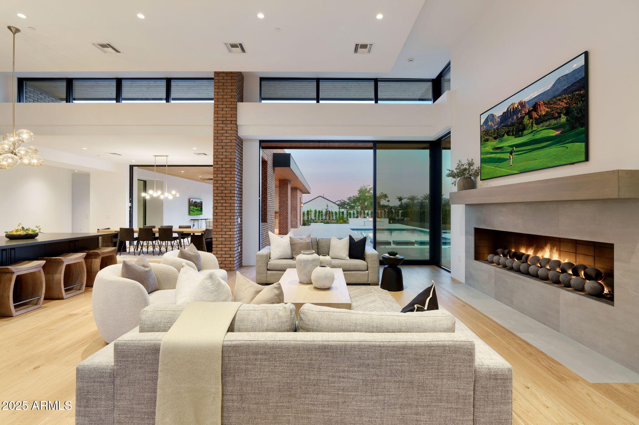 DESERT ESTATES - Residential