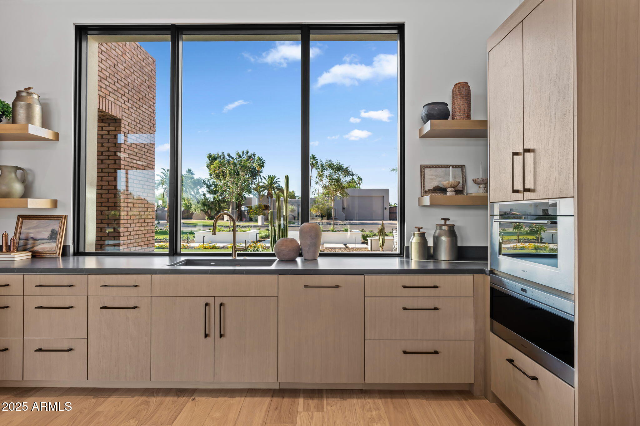 DESERT ESTATES - Residential