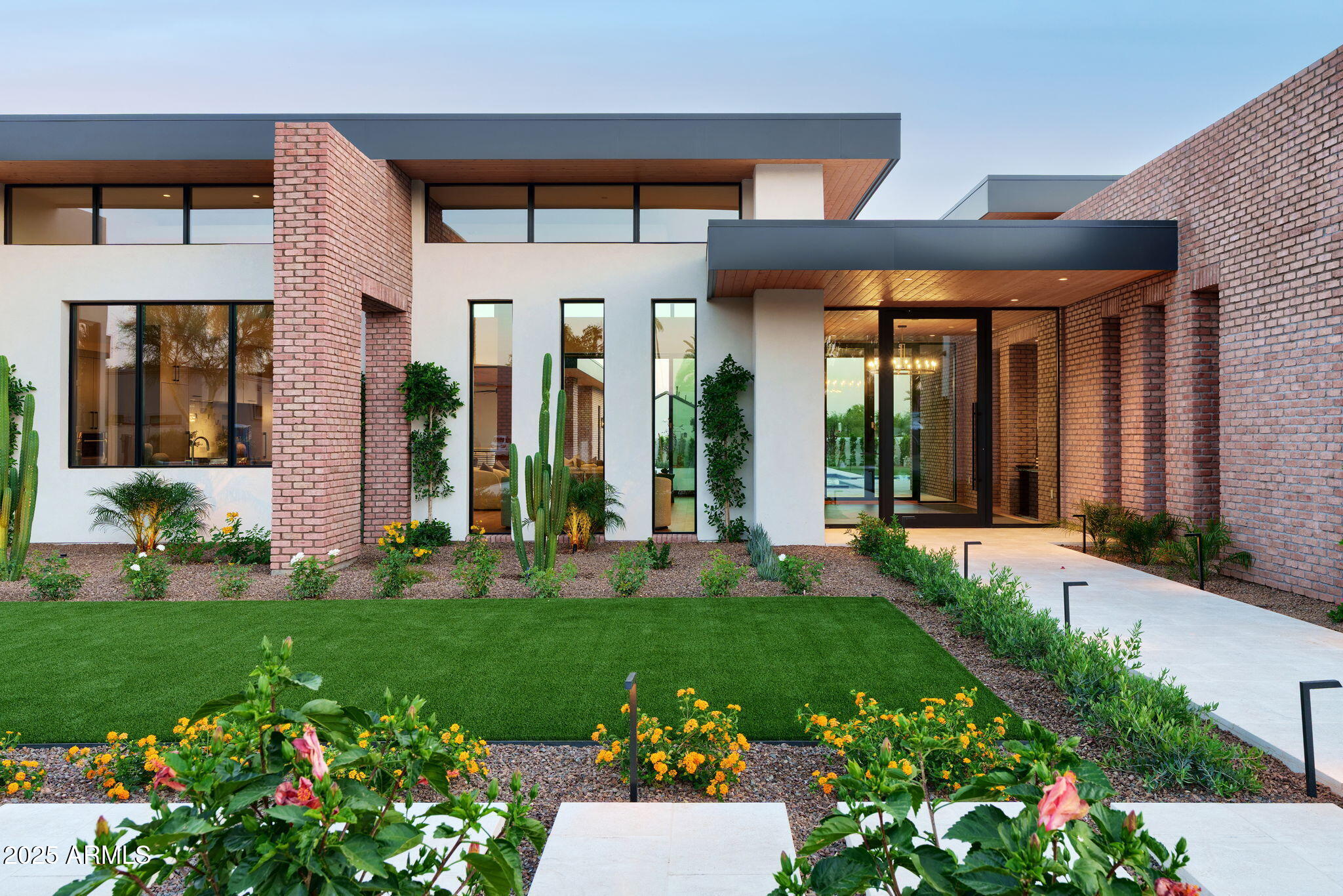 DESERT ESTATES - Residential