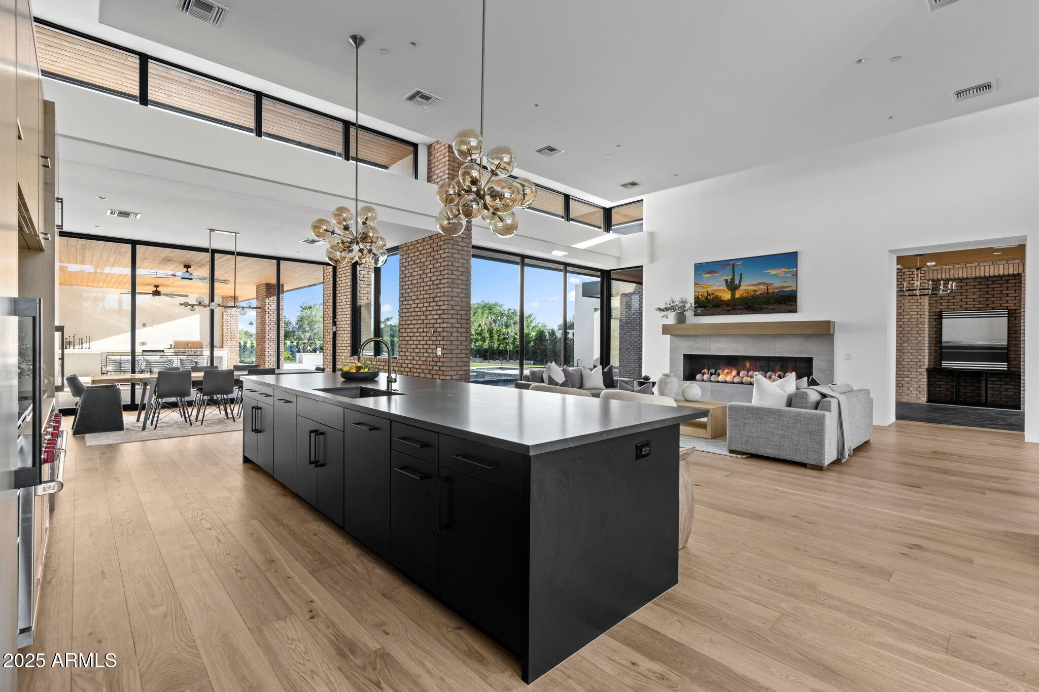 DESERT ESTATES - Residential