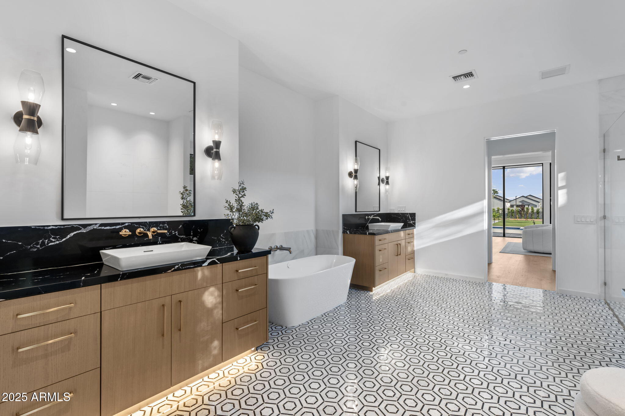 DESERT ESTATES - Residential