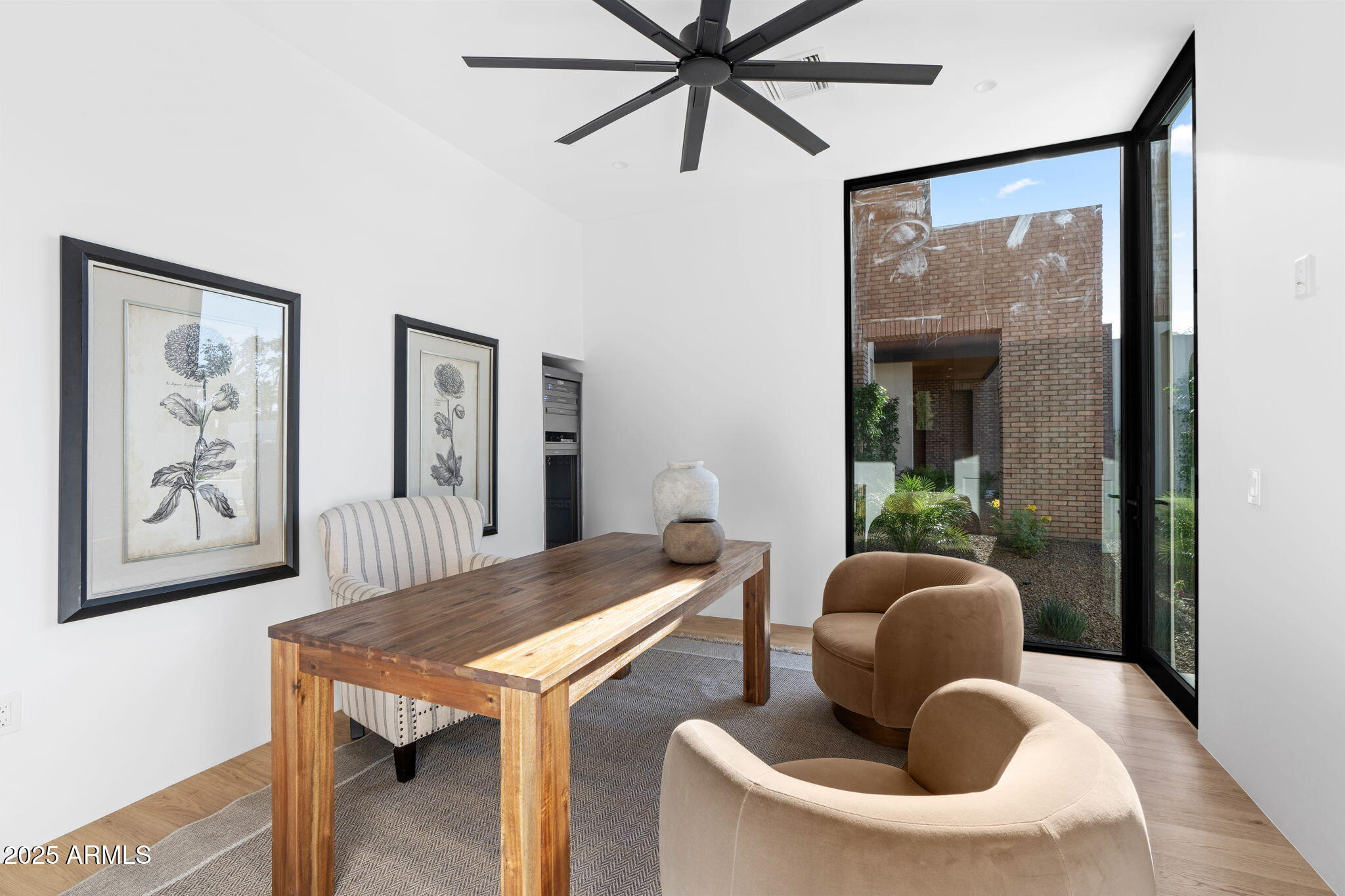 DESERT ESTATES - Residential