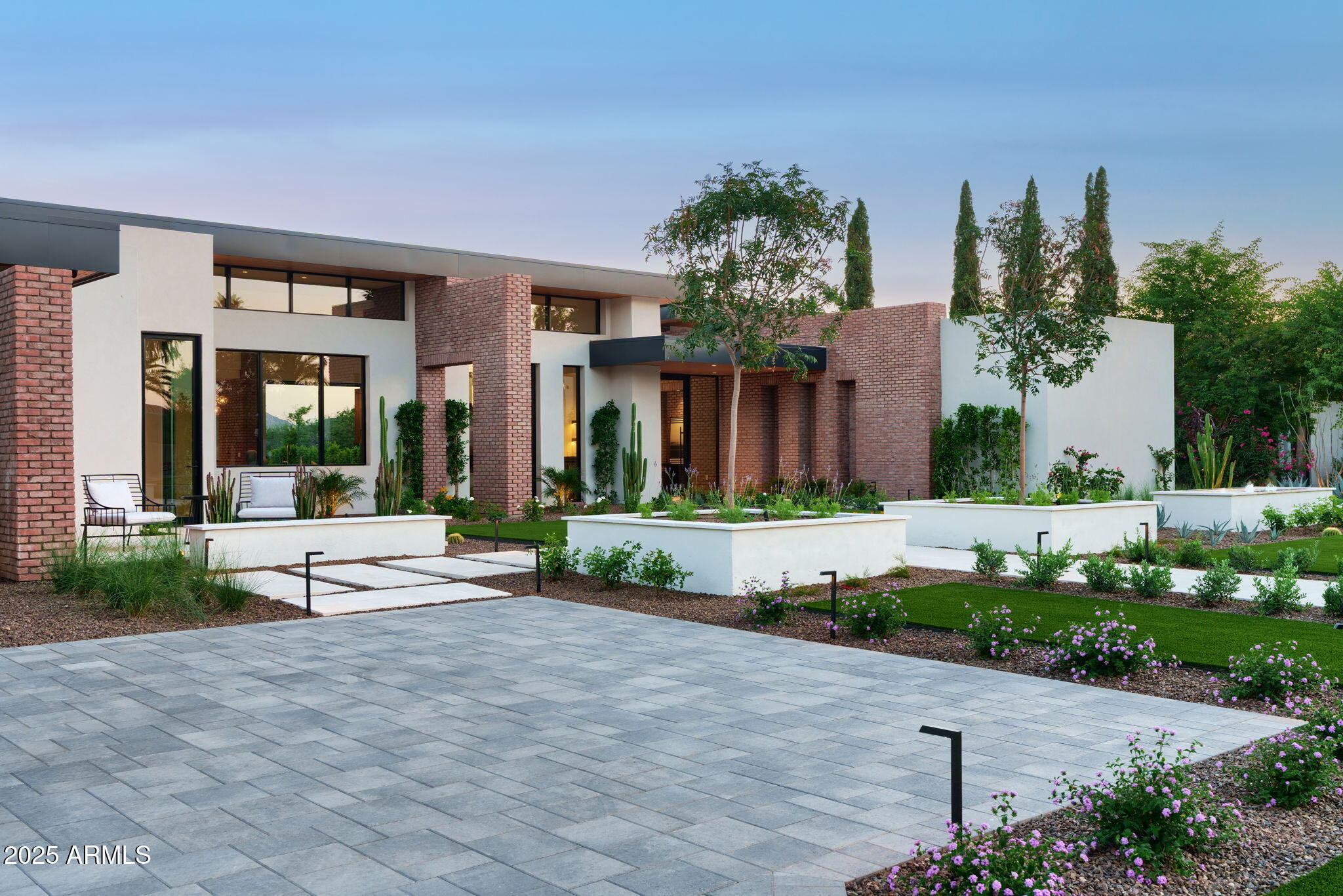 DESERT ESTATES - Residential