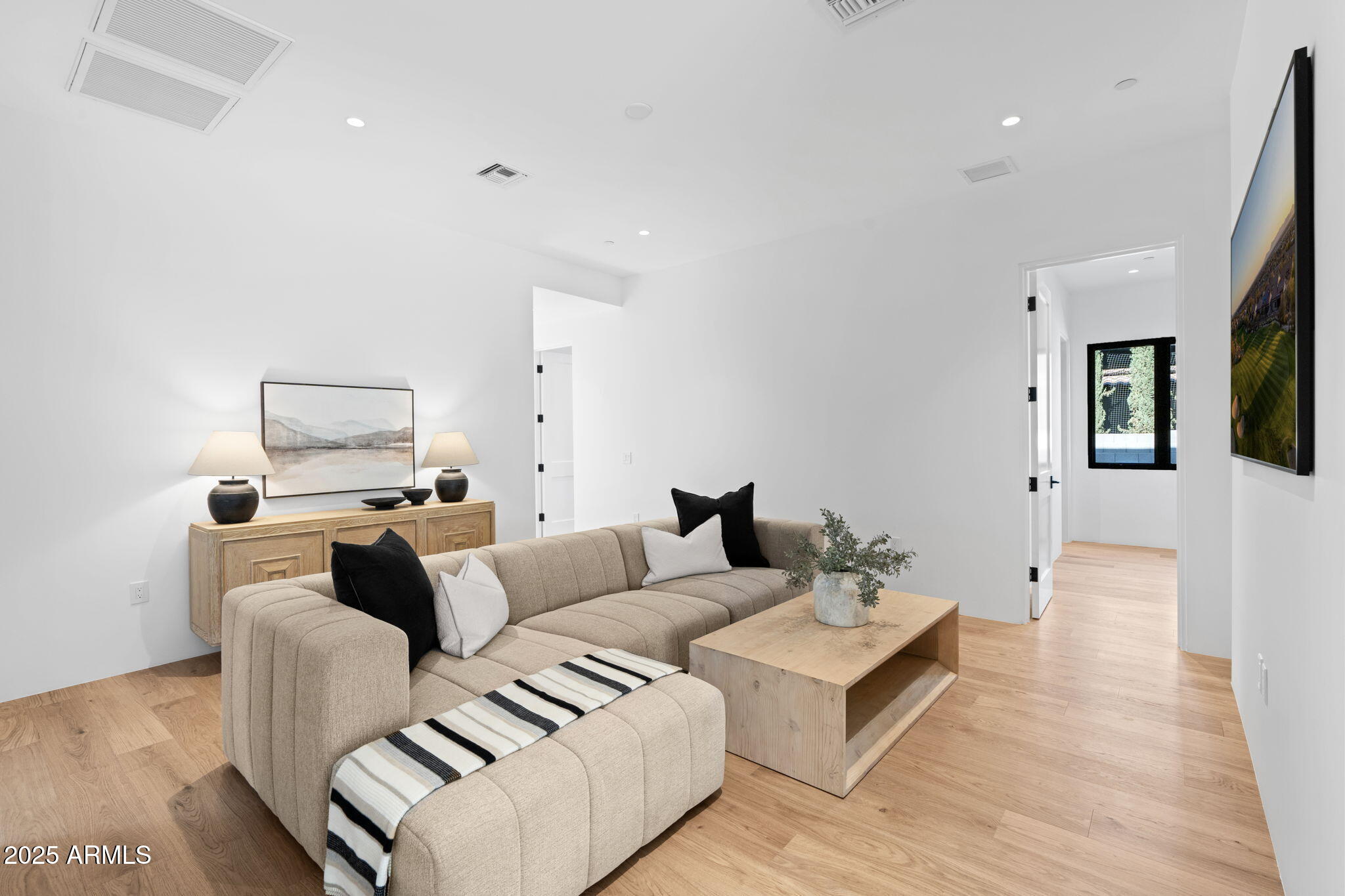 DESERT ESTATES - Residential
