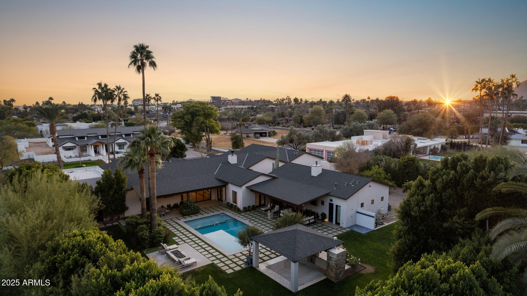 EL CUADRO ESTATES - Residential