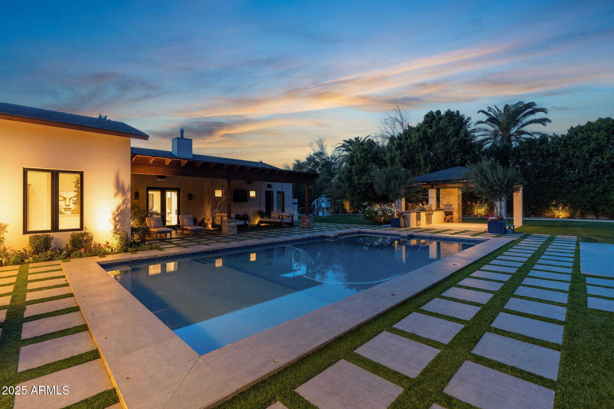 EL CUADRO ESTATES - Residential