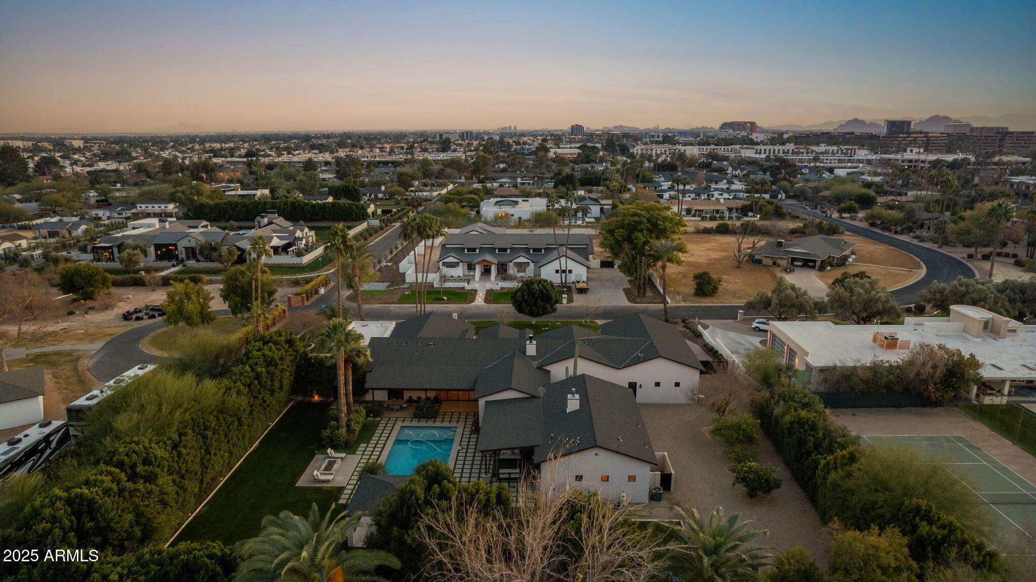 EL CUADRO ESTATES - Residential