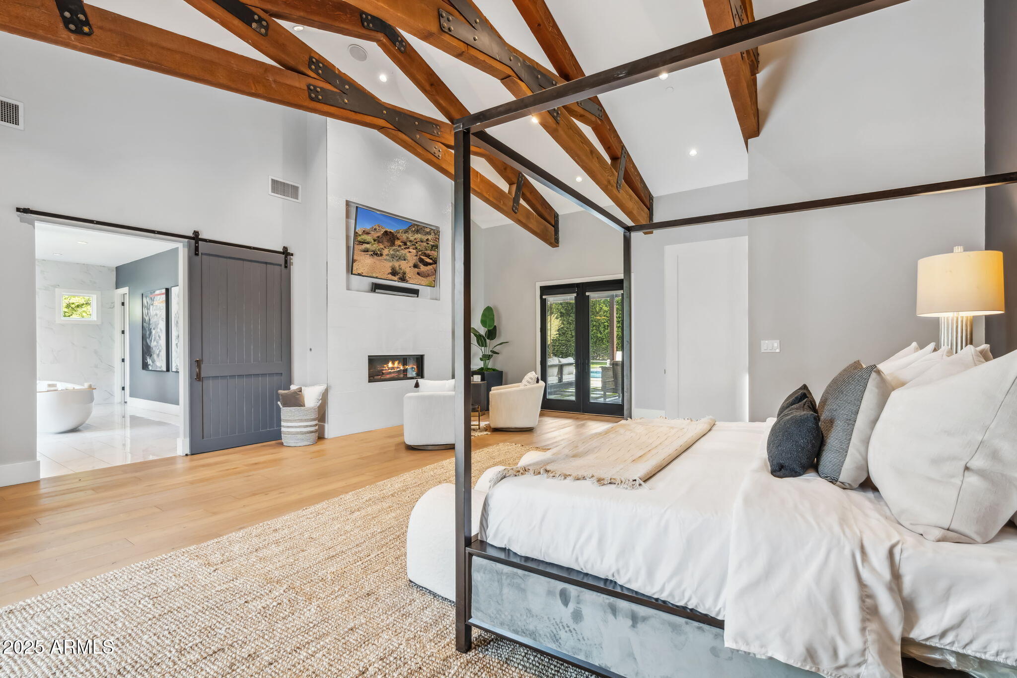 EL CUADRO ESTATES - Residential