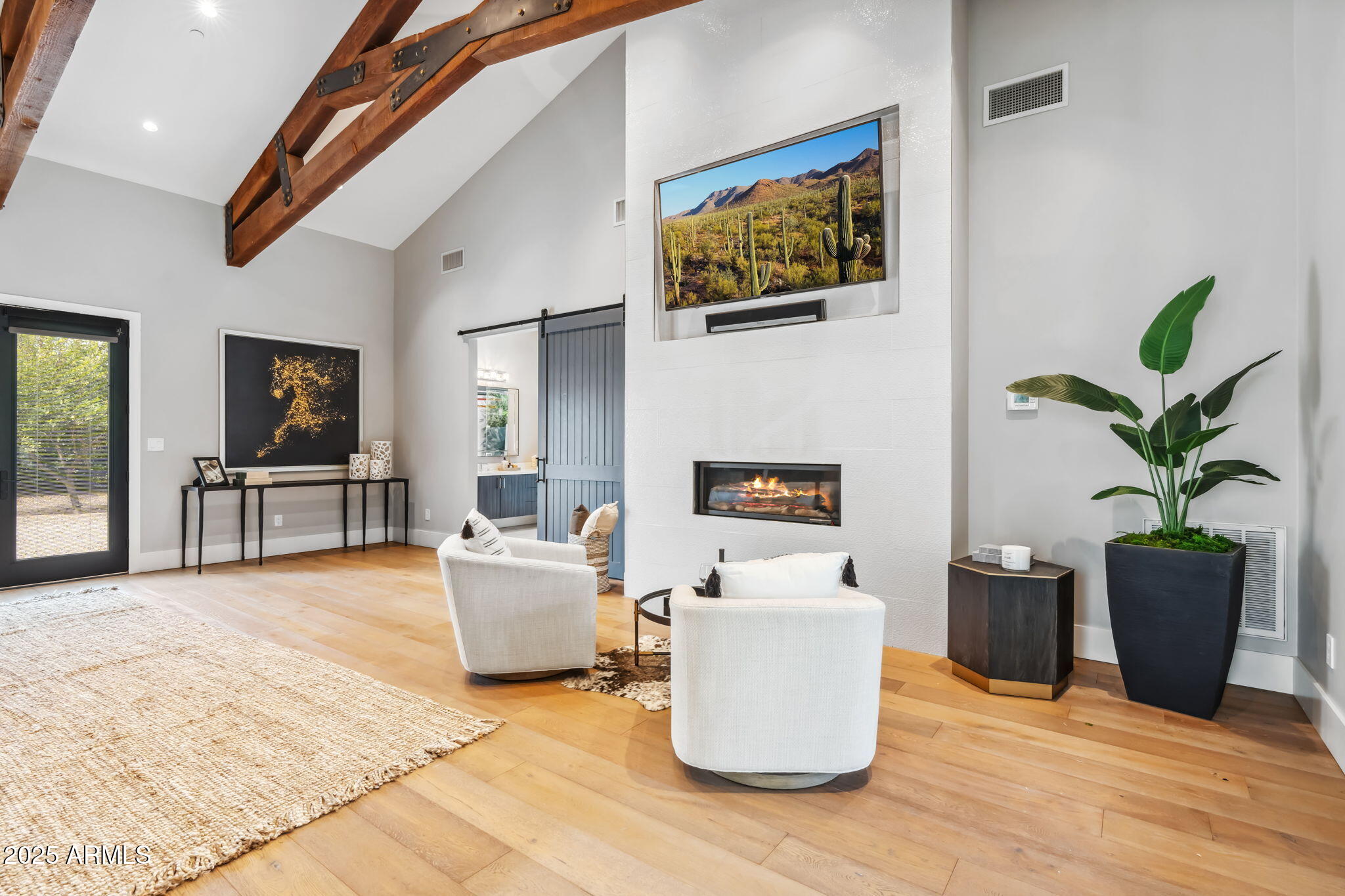 EL CUADRO ESTATES - Residential