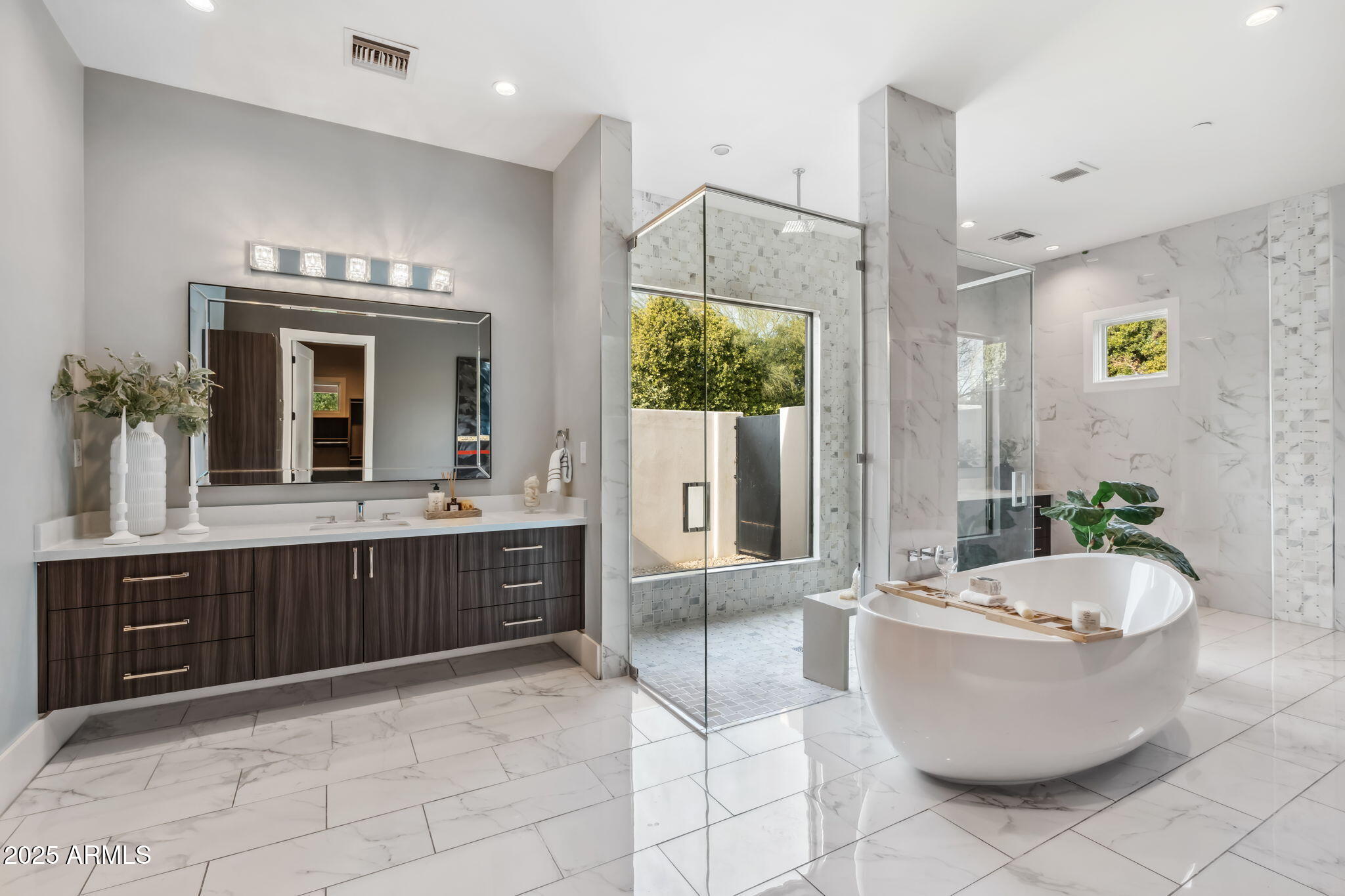 EL CUADRO ESTATES - Residential