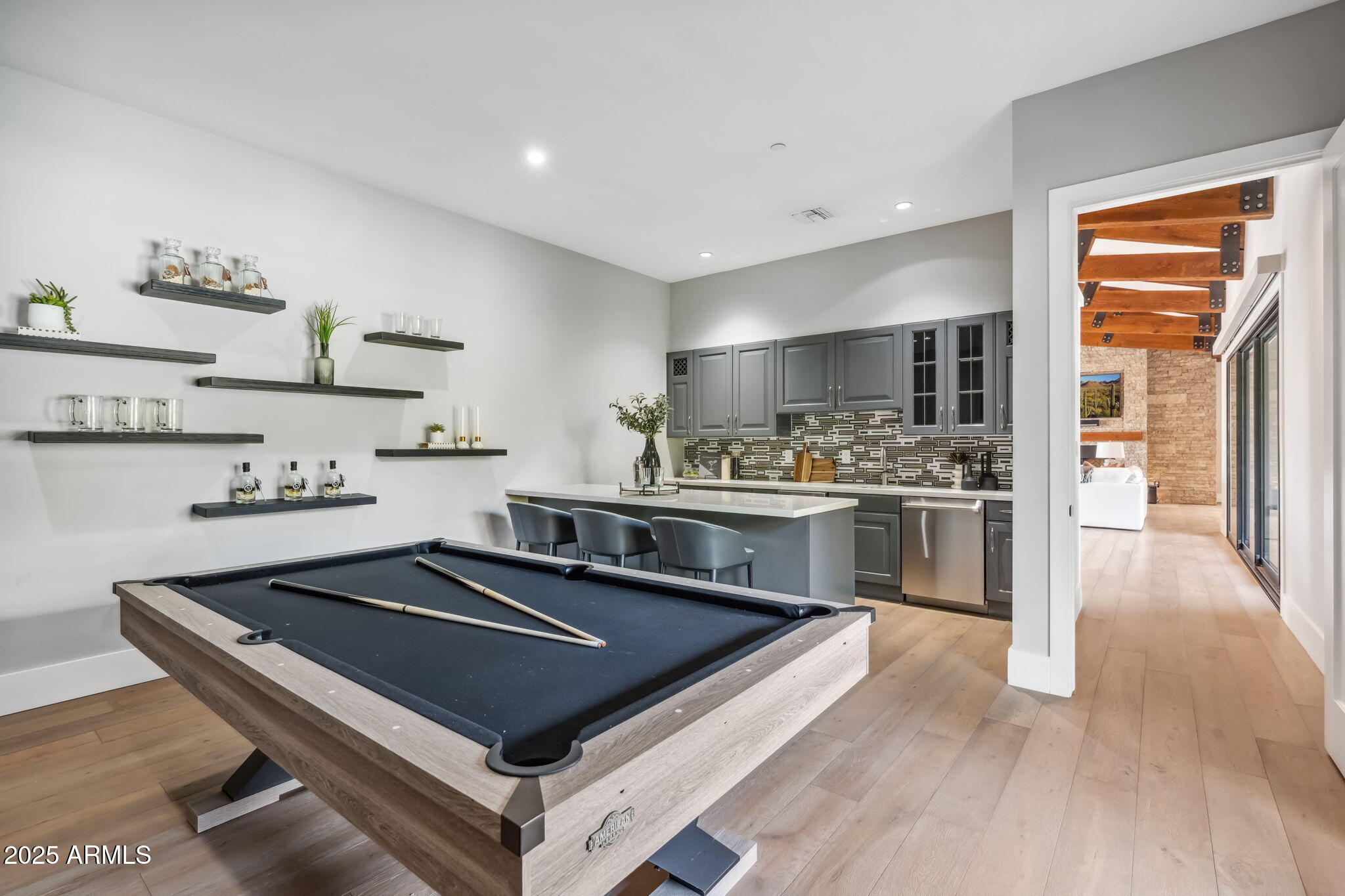 EL CUADRO ESTATES - Residential