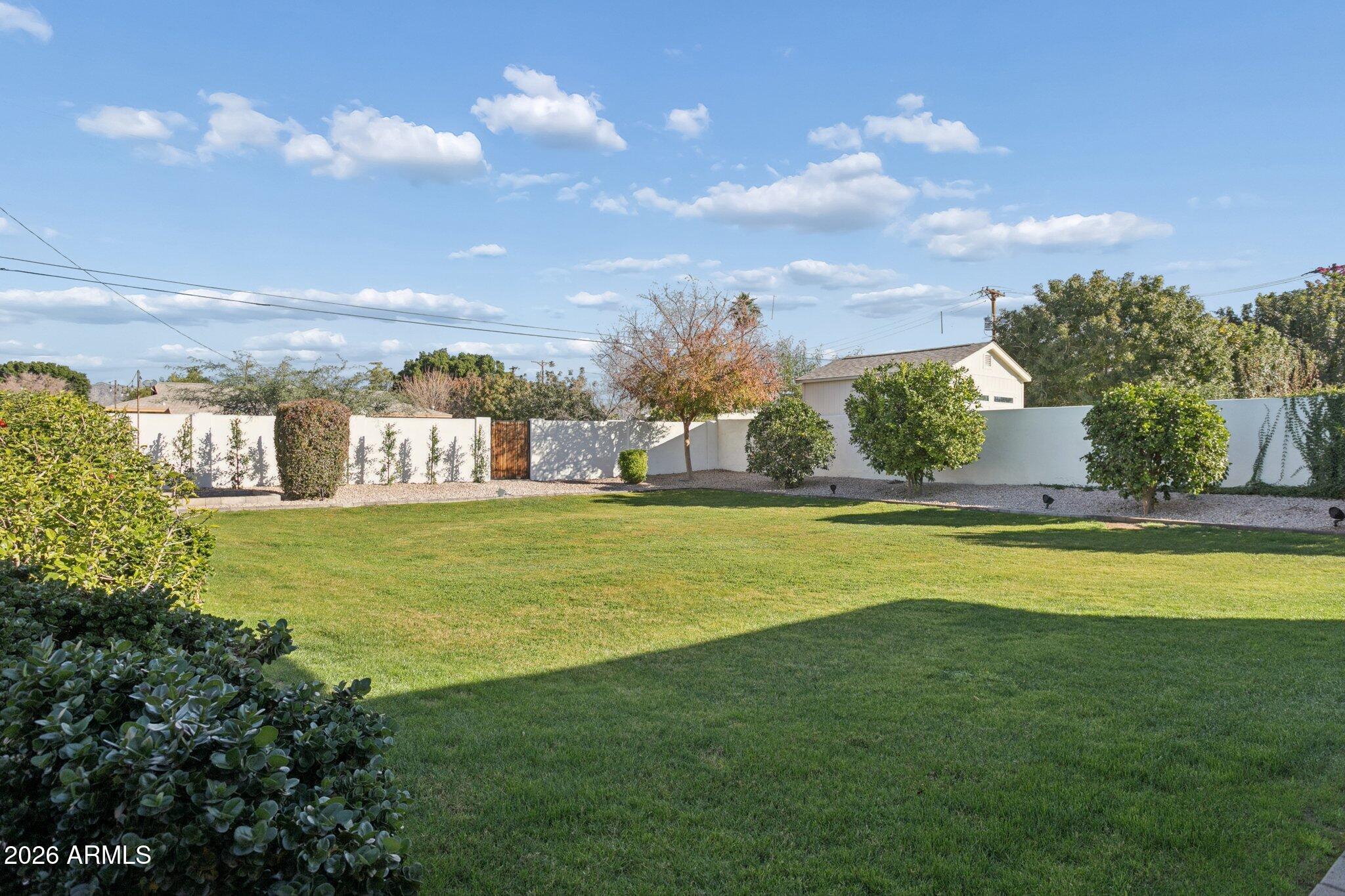 AMBASSADOR MANOR - Residential