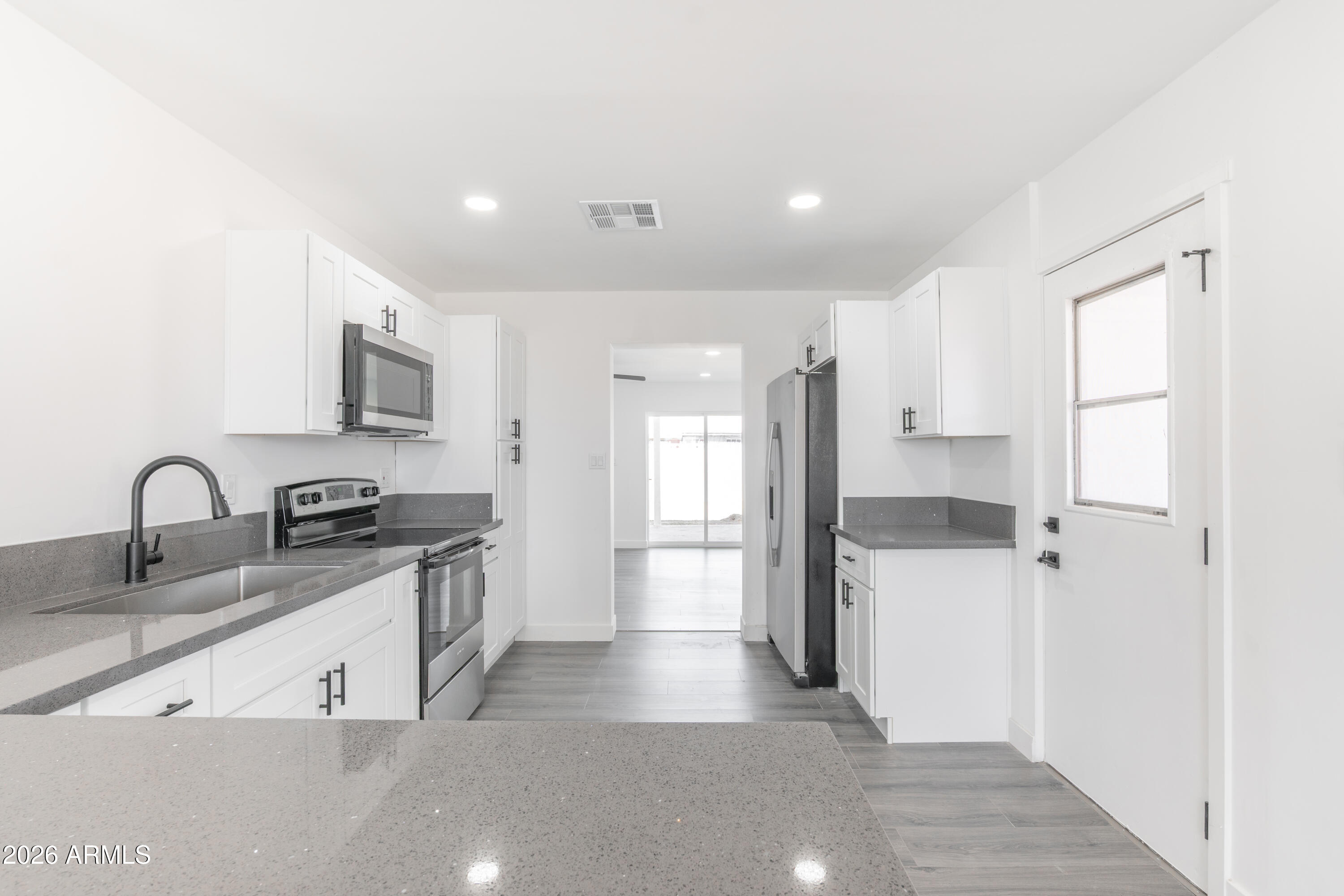 ALTA VISTA 7 - Residential
