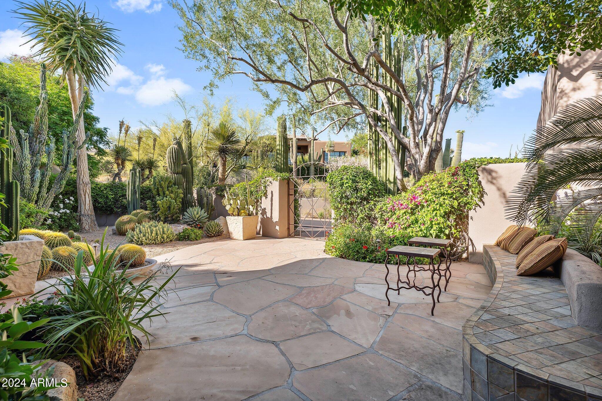 DESERT HIGHLANDS - Residential