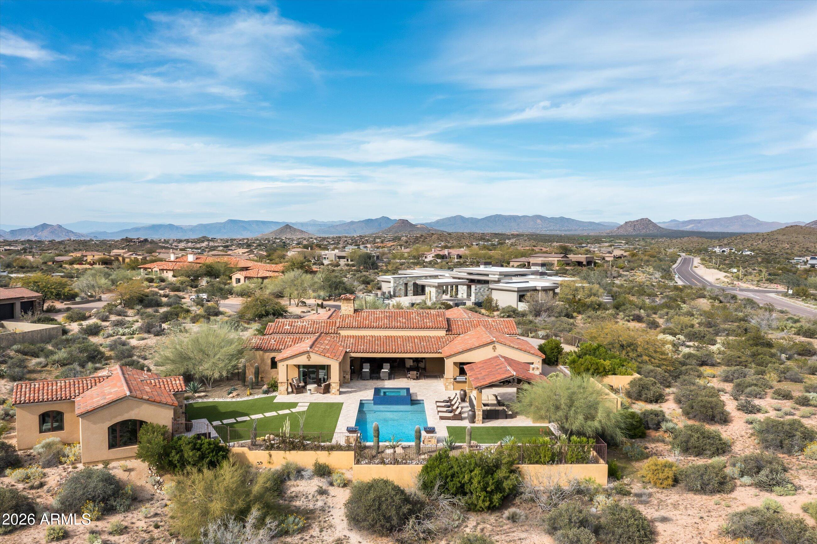 COLLINA E VISTA - Residential