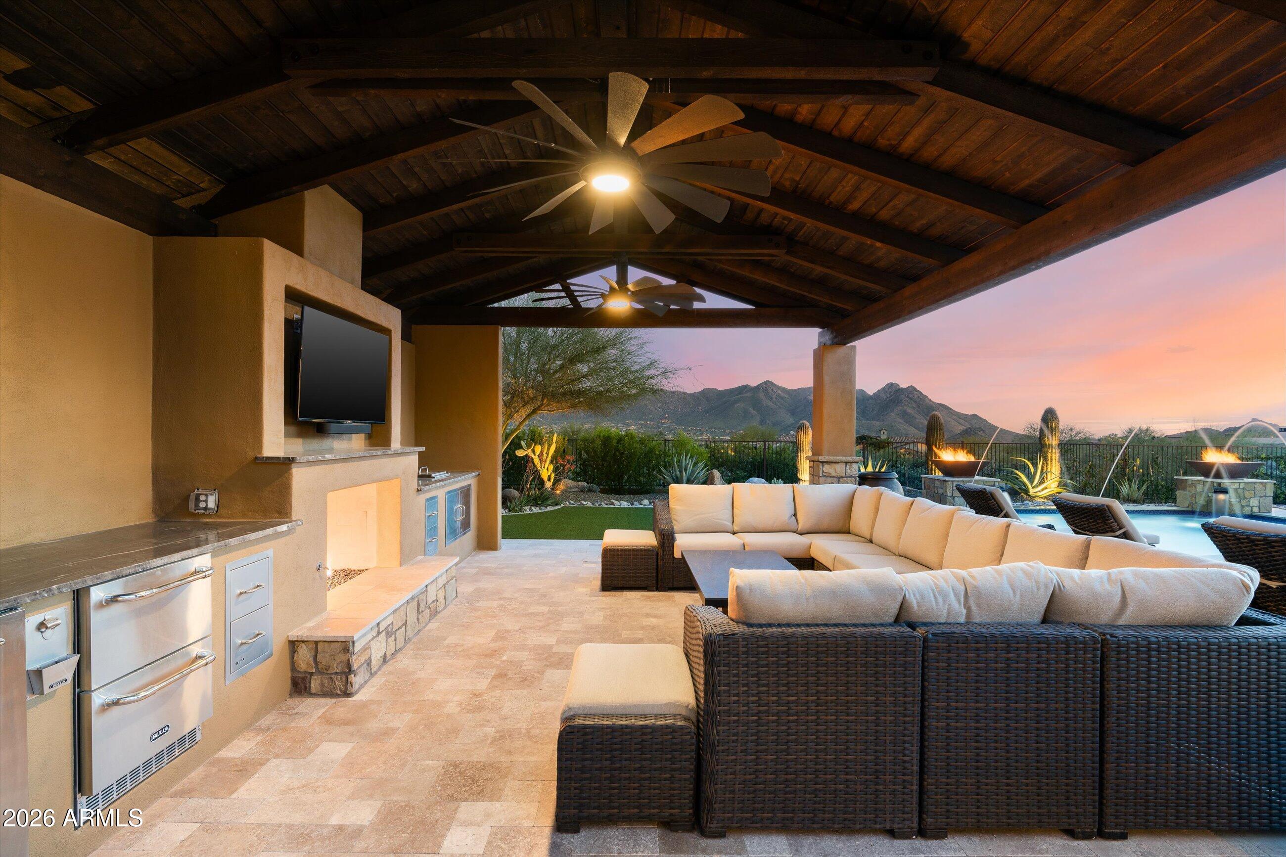 COLLINA E VISTA - Residential