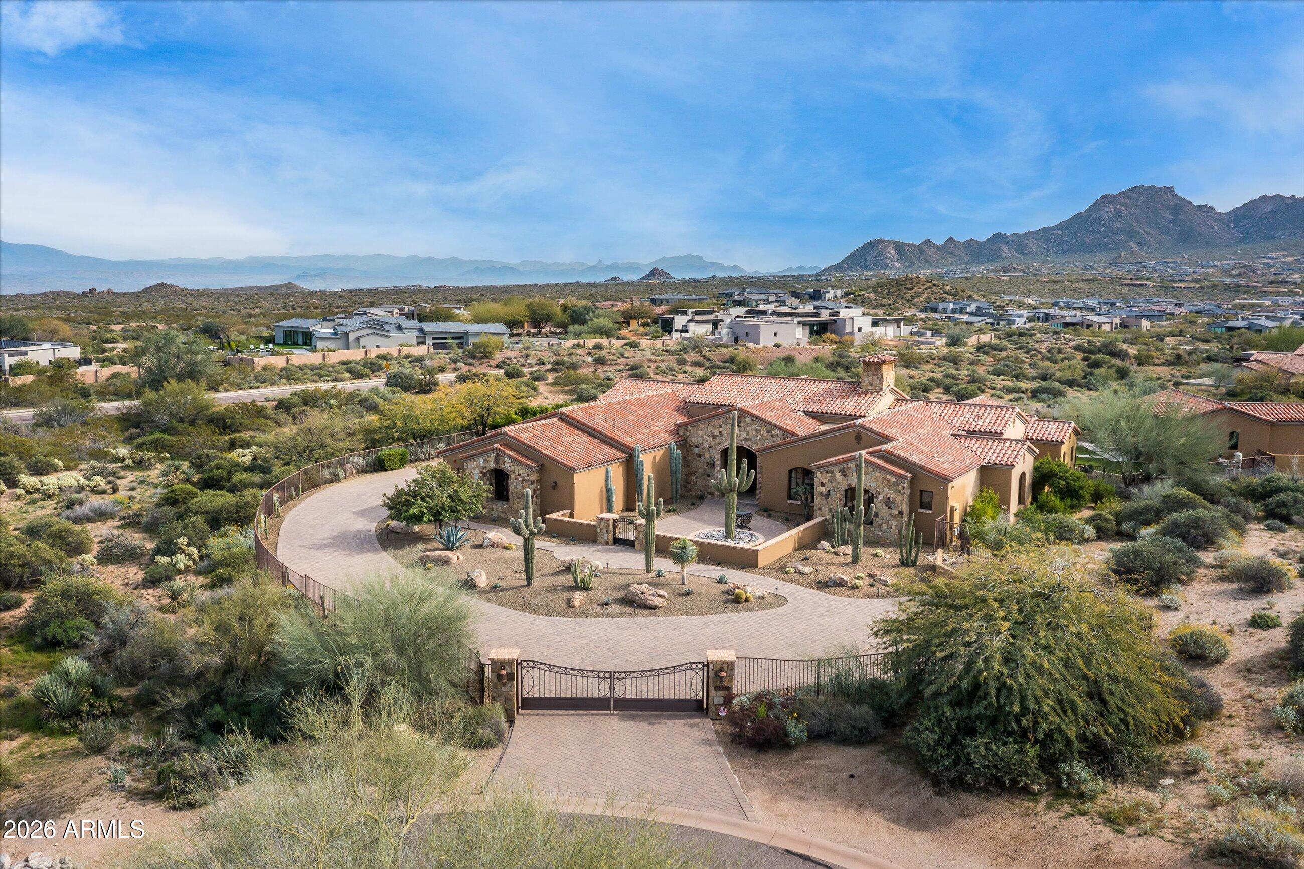 COLLINA E VISTA - Residential