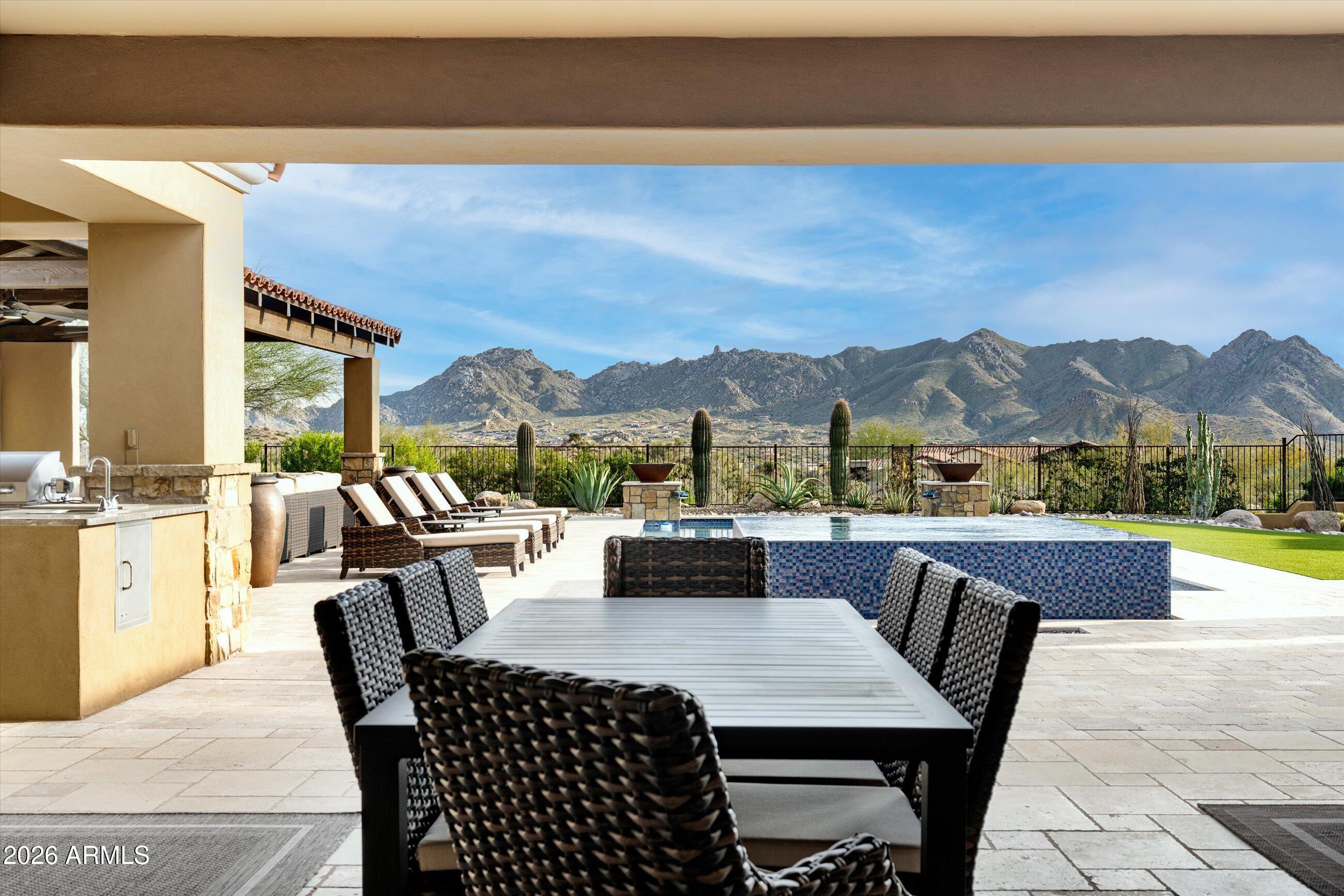 COLLINA E VISTA - Residential