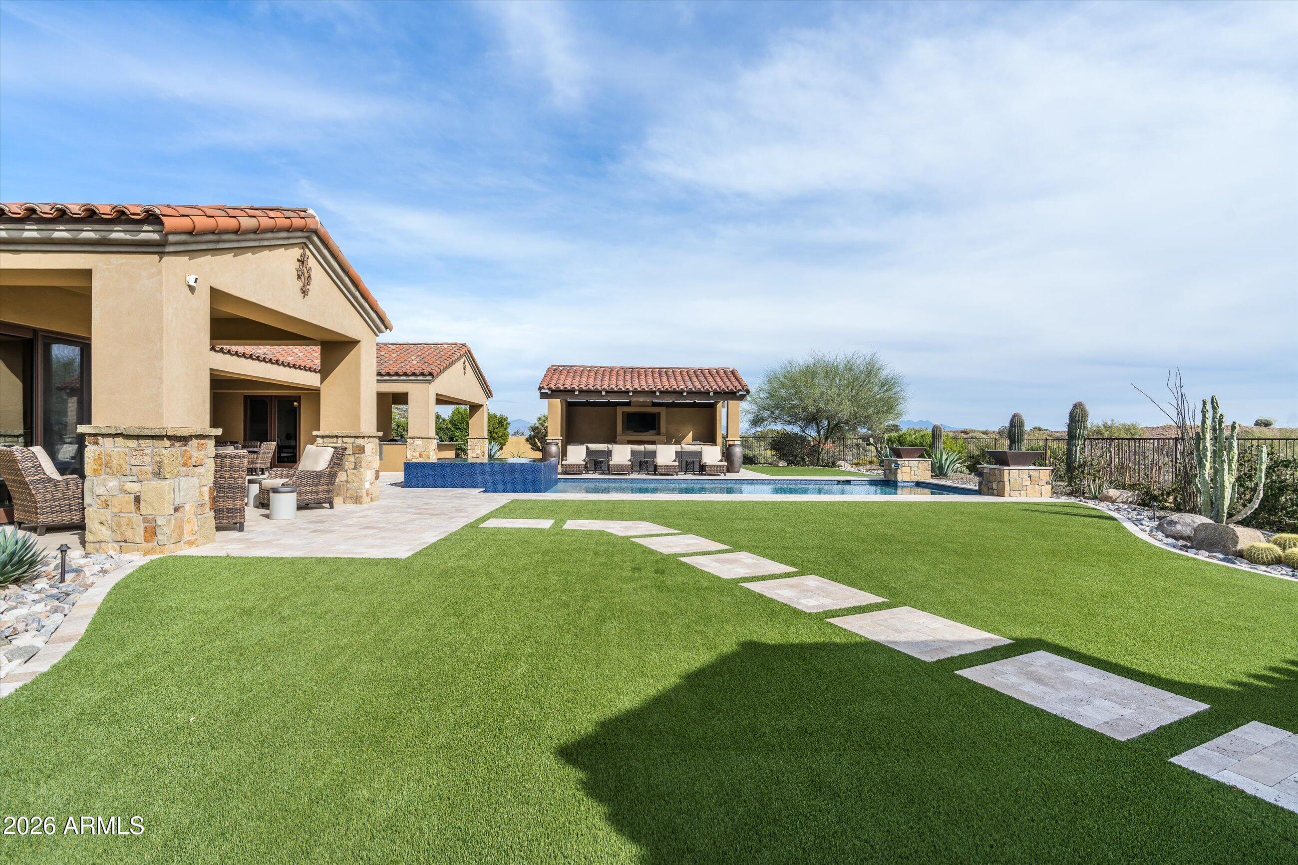 COLLINA E VISTA - Residential