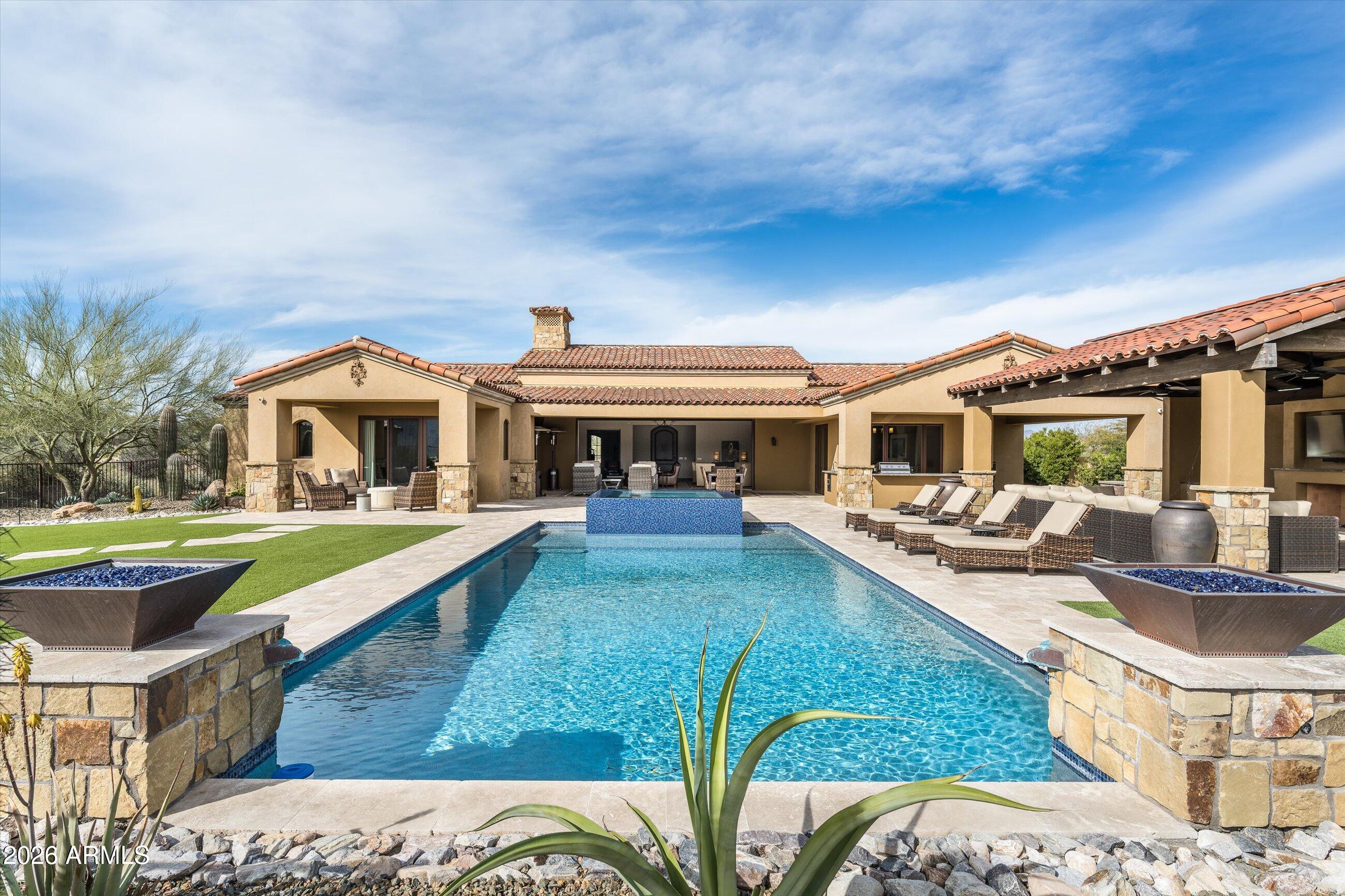 COLLINA E VISTA - Residential