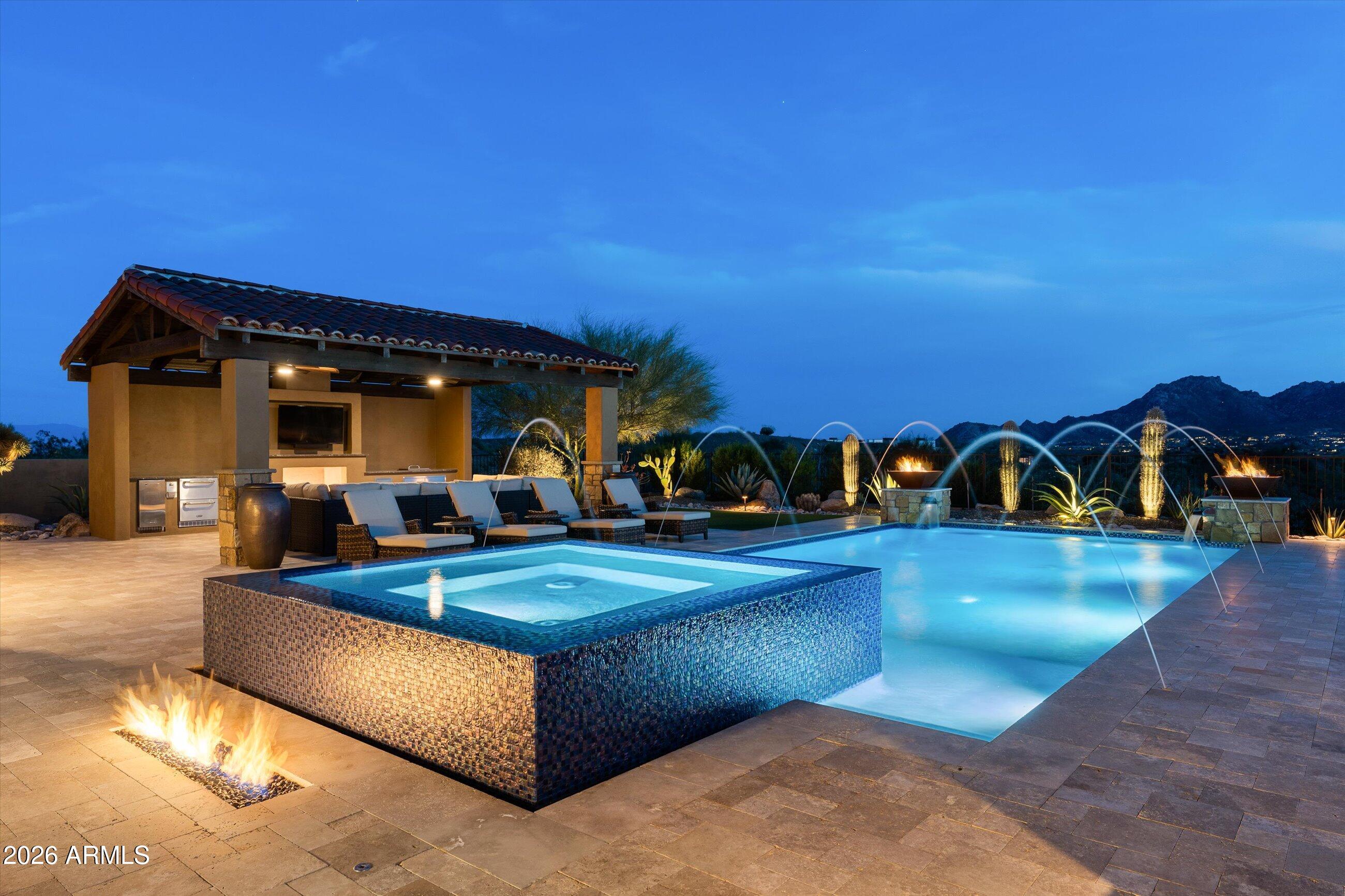 COLLINA E VISTA - Residential