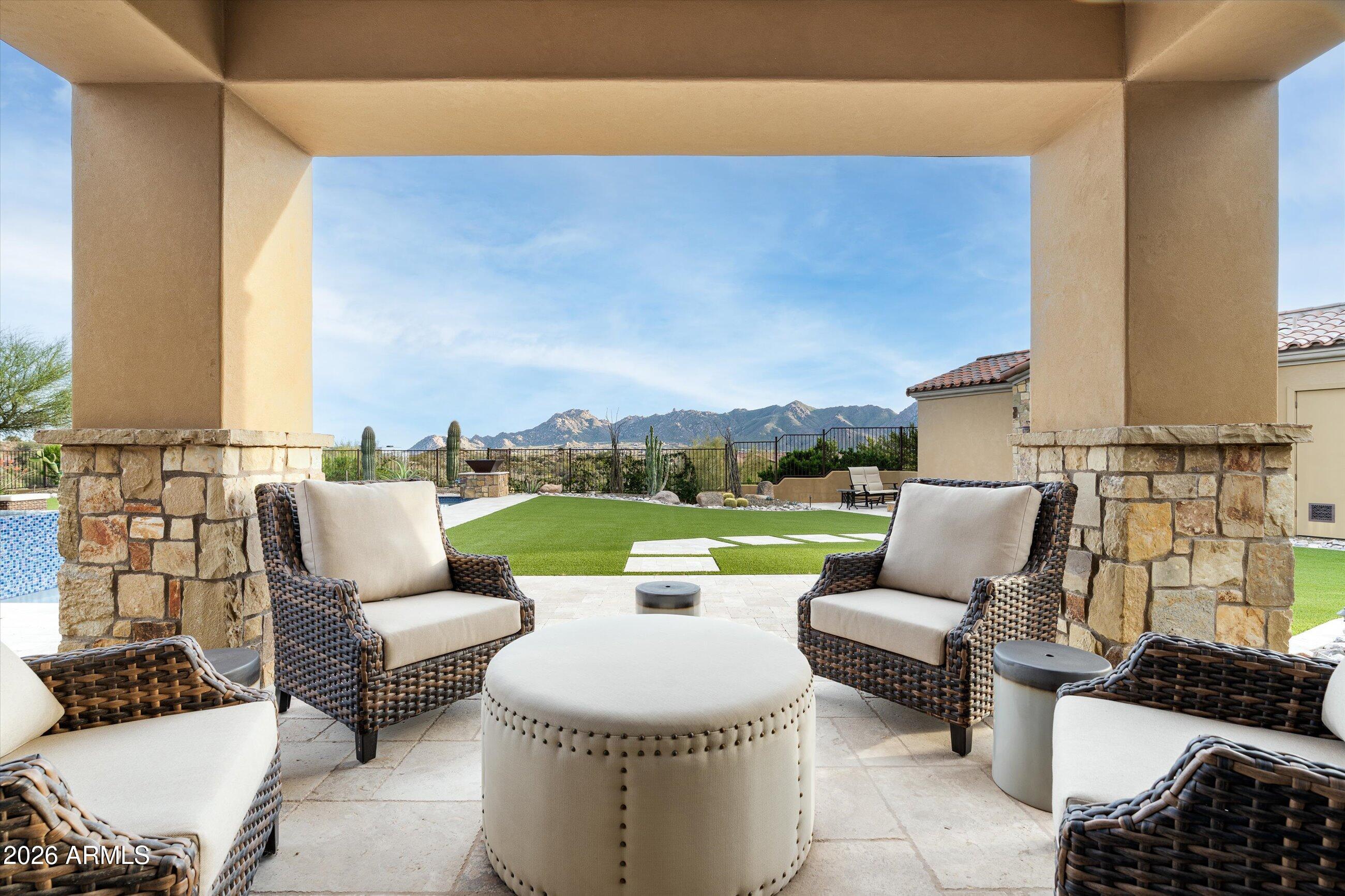 COLLINA E VISTA - Residential