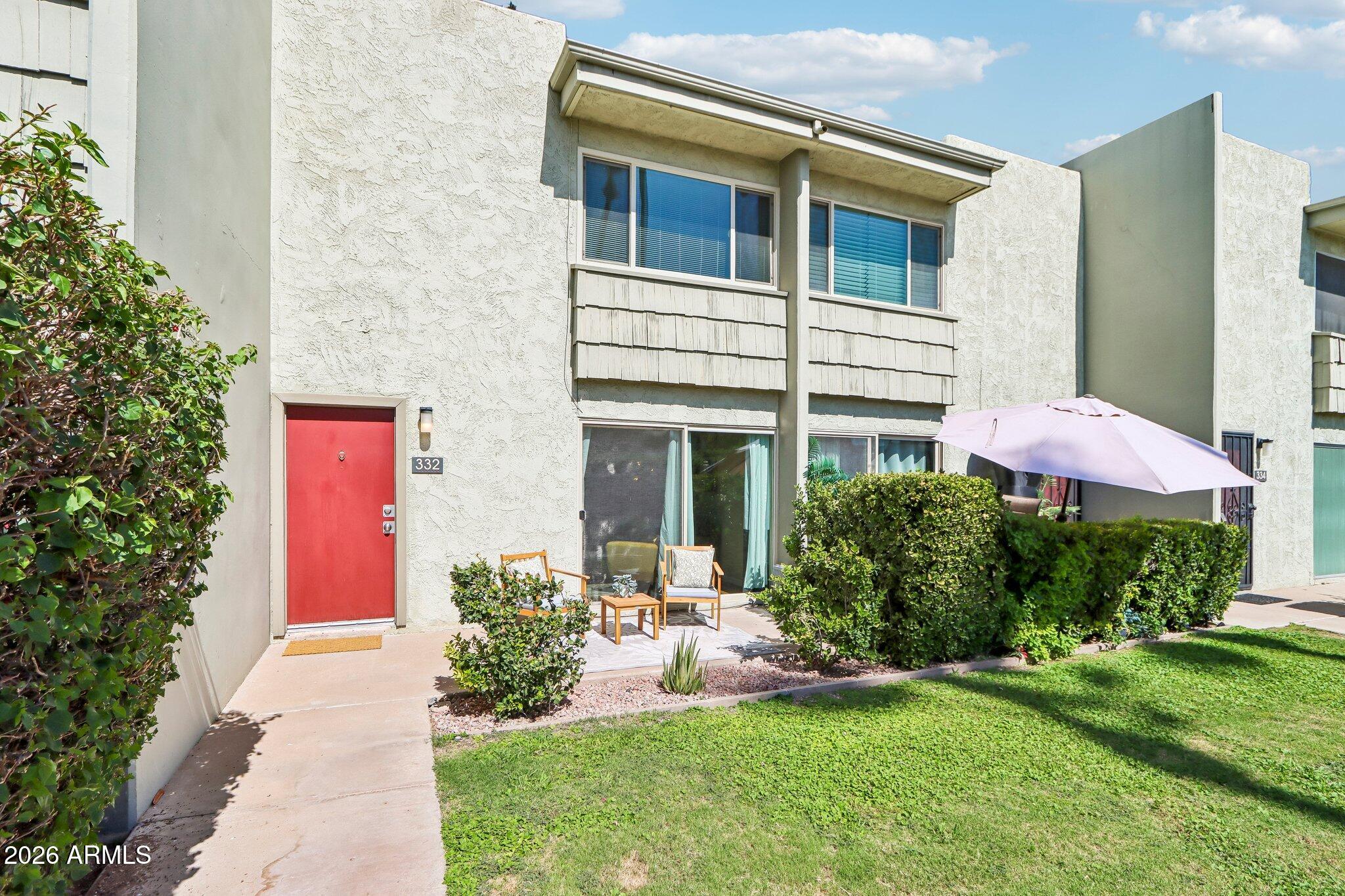 Camelback House - Residential