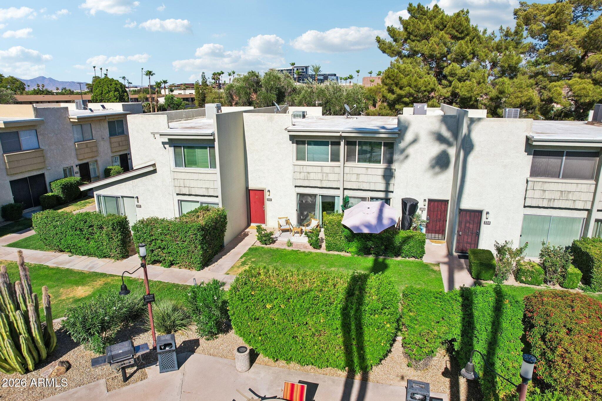 Camelback House - Residential