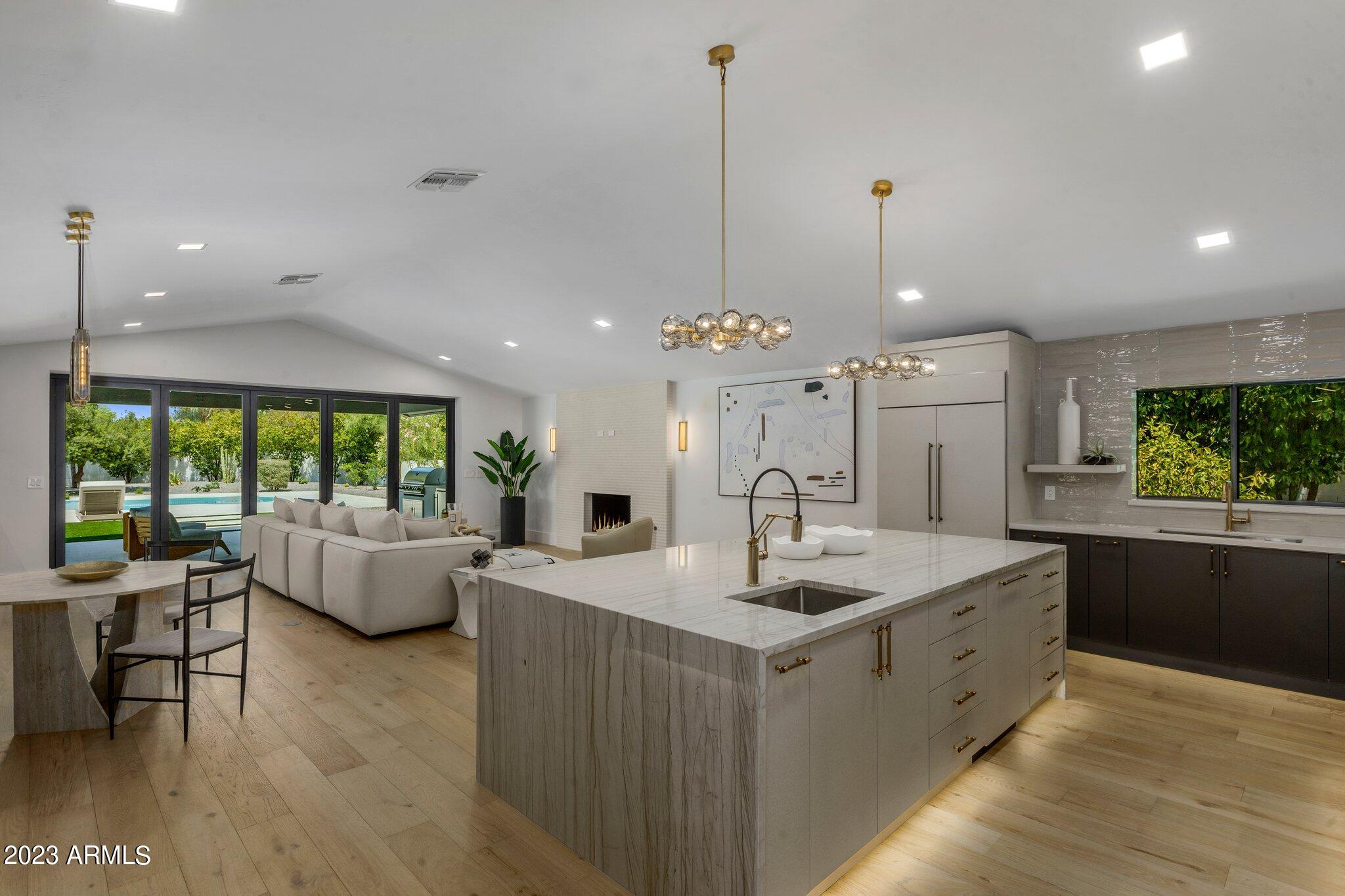 SCOTTSDALE COUNTRY CLUB ESTATES UNIT ONE - Residential