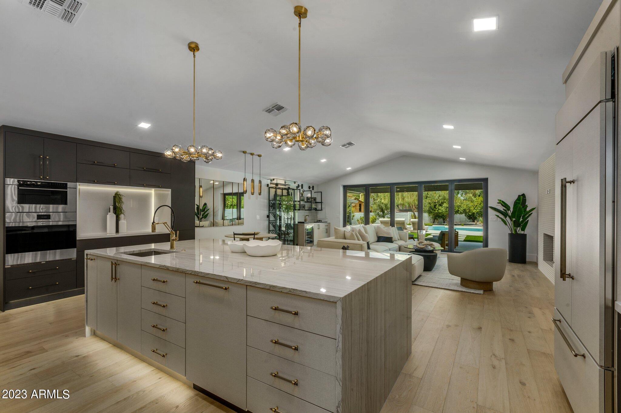 SCOTTSDALE COUNTRY CLUB ESTATES UNIT ONE - Residential