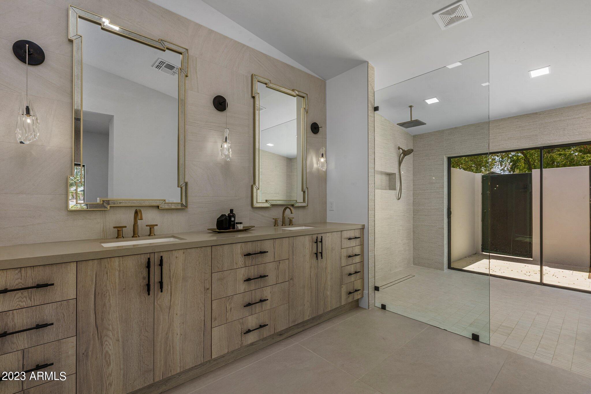 SCOTTSDALE COUNTRY CLUB ESTATES UNIT ONE - Residential