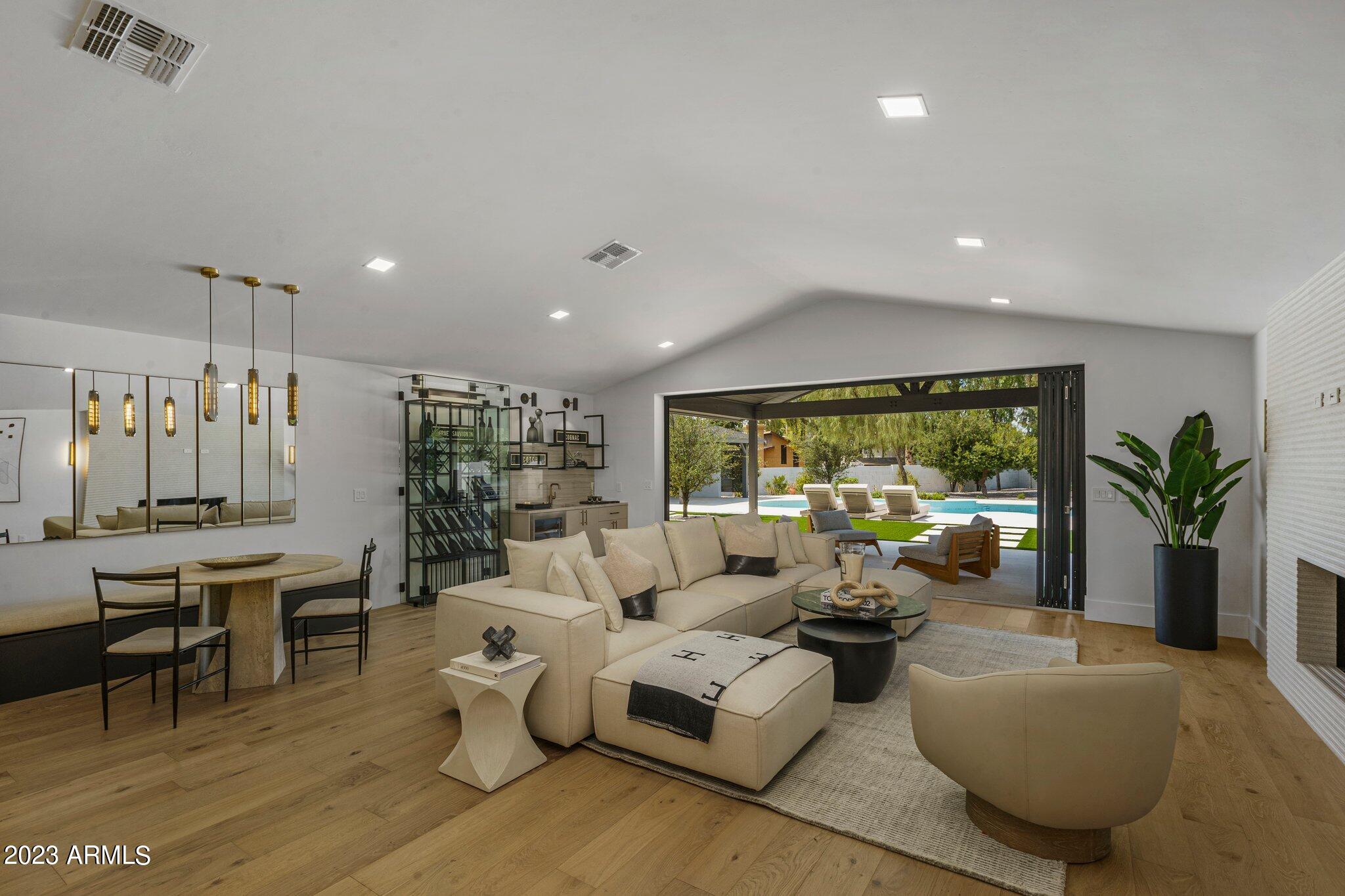 SCOTTSDALE COUNTRY CLUB ESTATES UNIT ONE - Residential