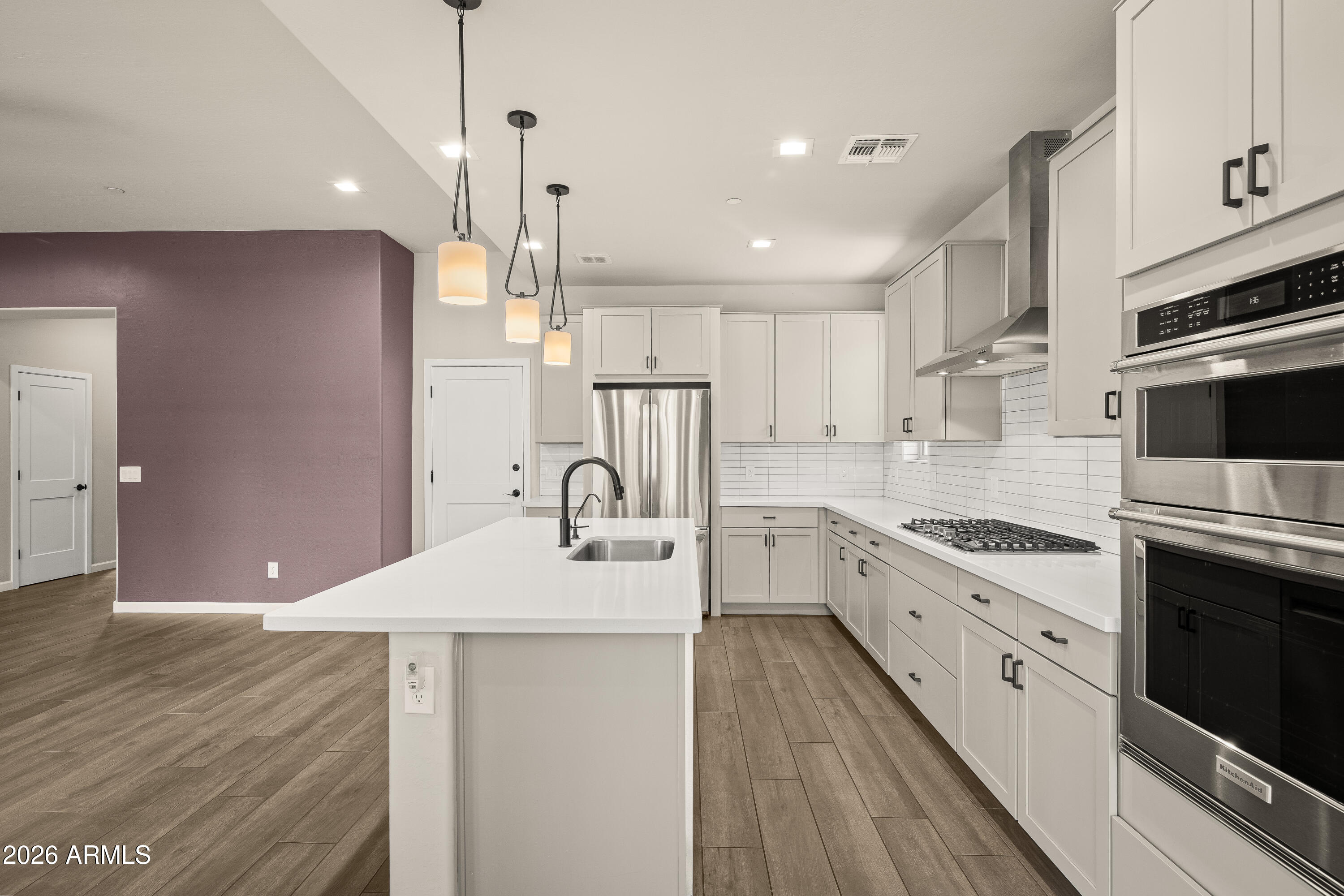 MOUNTAIN GATE - Residential
