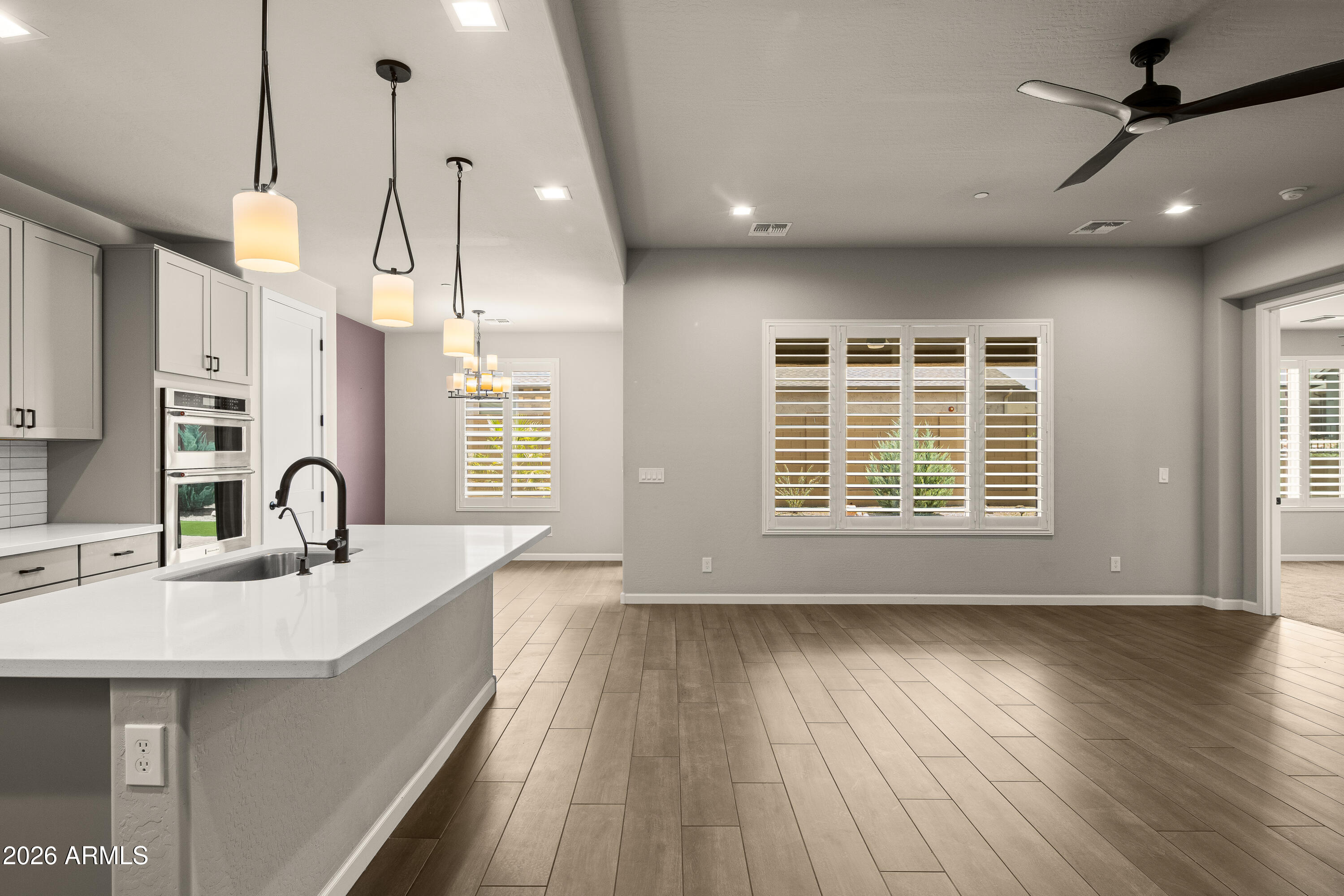 MOUNTAIN GATE - Residential