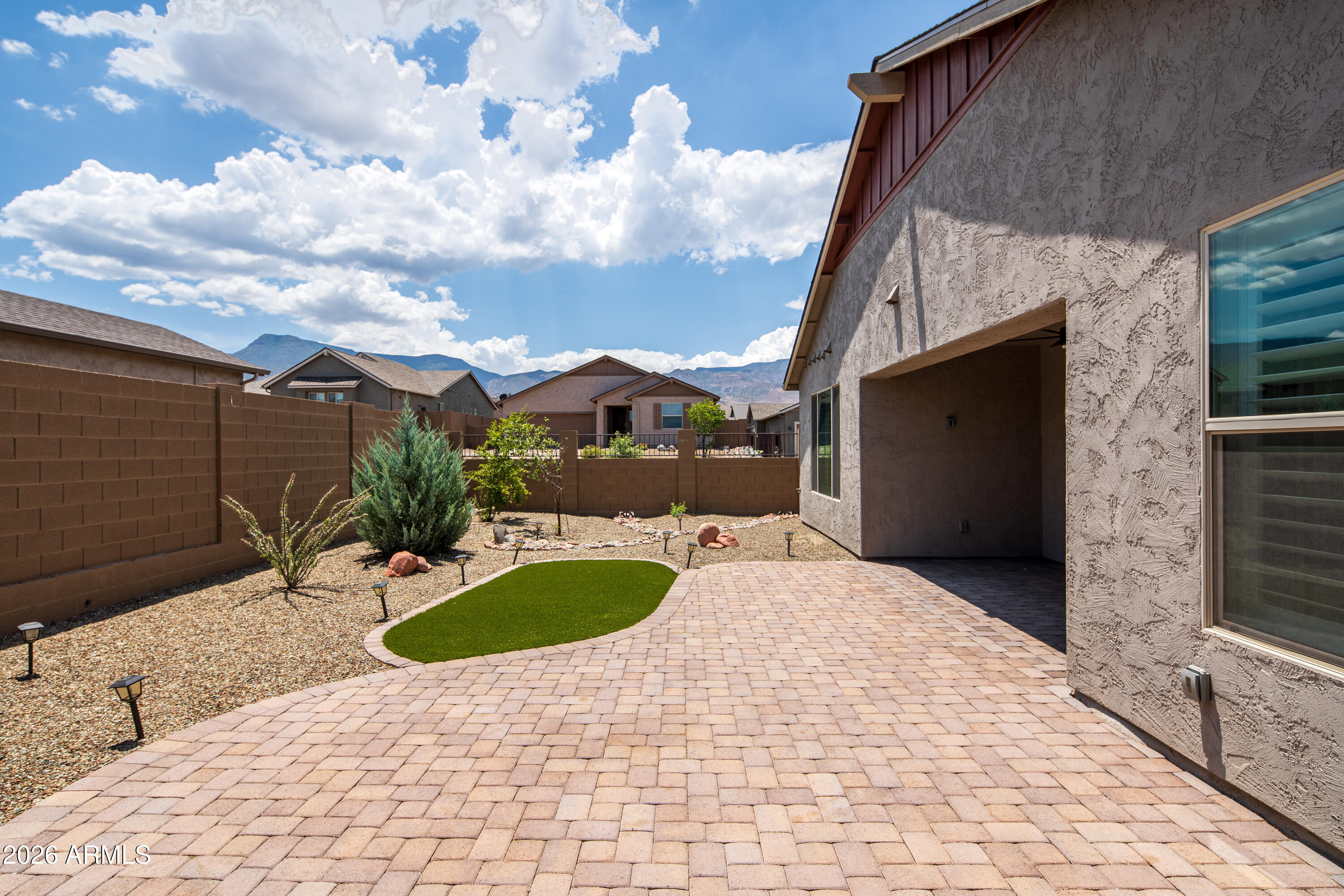 MOUNTAIN GATE - Residential