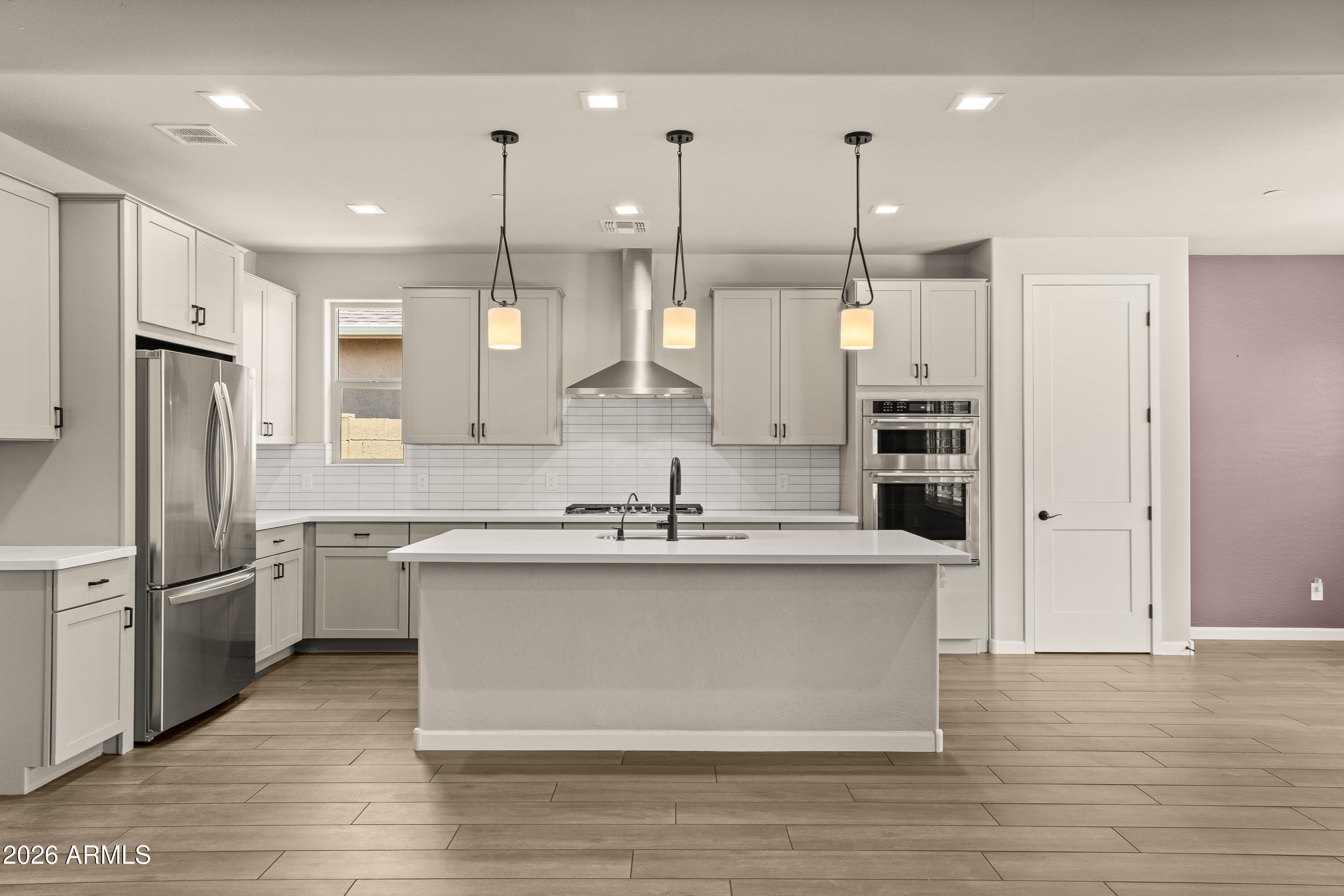 MOUNTAIN GATE - Residential