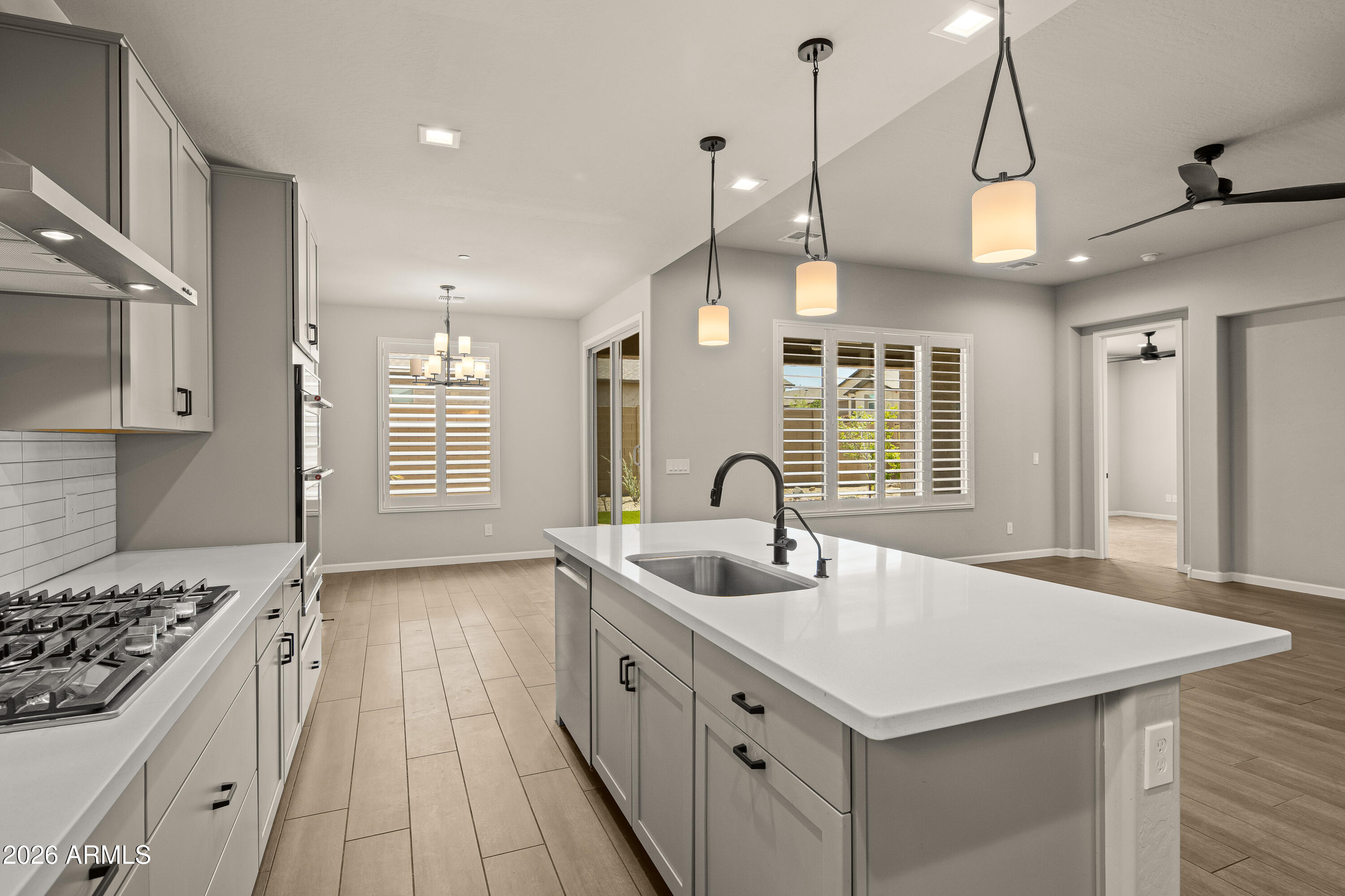 MOUNTAIN GATE - Residential